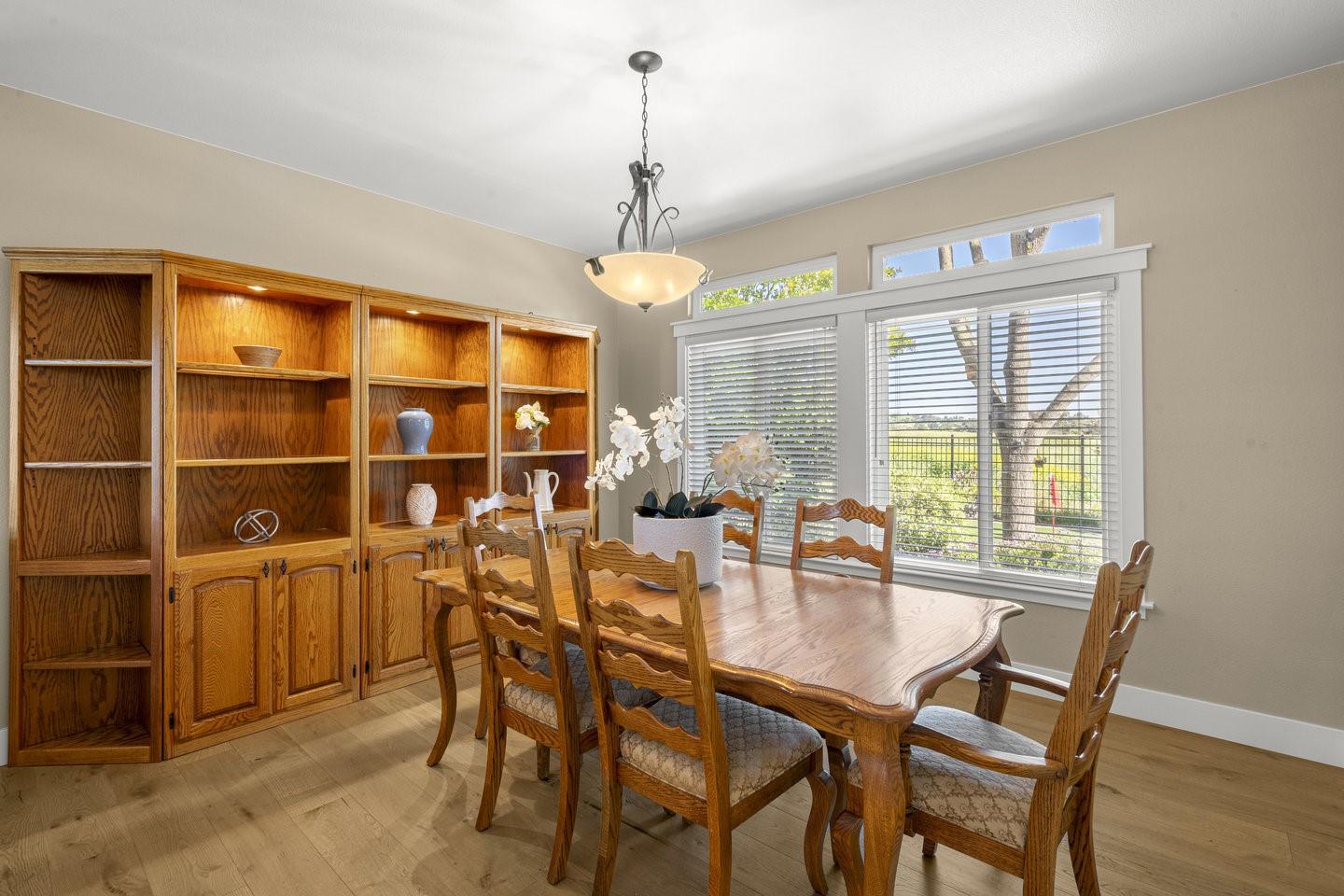 Detail Gallery Image 13 of 71 For 2705 Mira Bella Cir, Morgan Hill,  CA 95037 - 4 Beds | 3 Baths