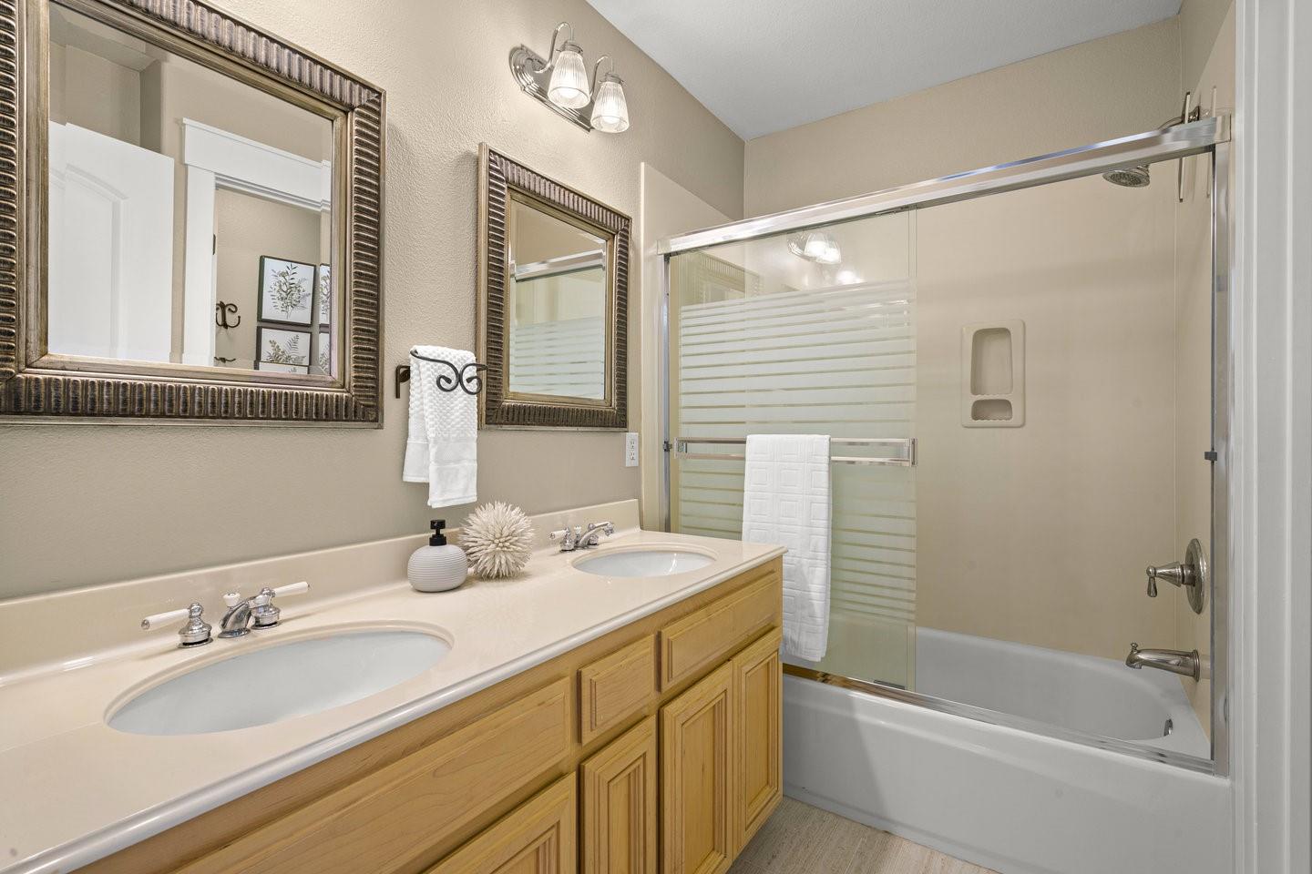 Detail Gallery Image 52 of 71 For 2705 Mira Bella Cir, Morgan Hill,  CA 95037 - 4 Beds | 3 Baths
