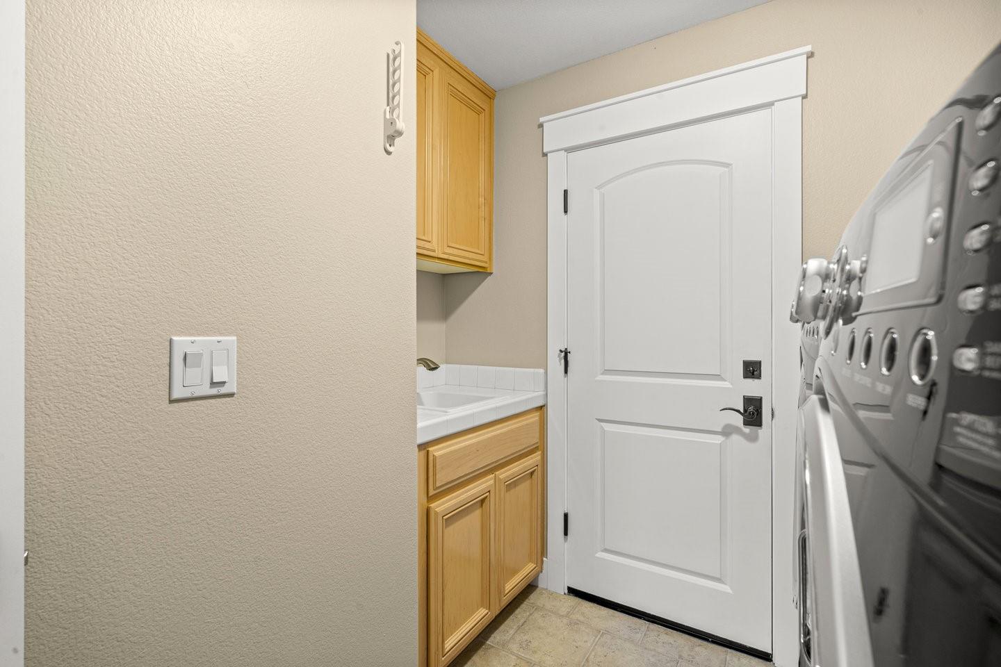 Detail Gallery Image 58 of 71 For 2705 Mira Bella Cir, Morgan Hill,  CA 95037 - 4 Beds | 3 Baths