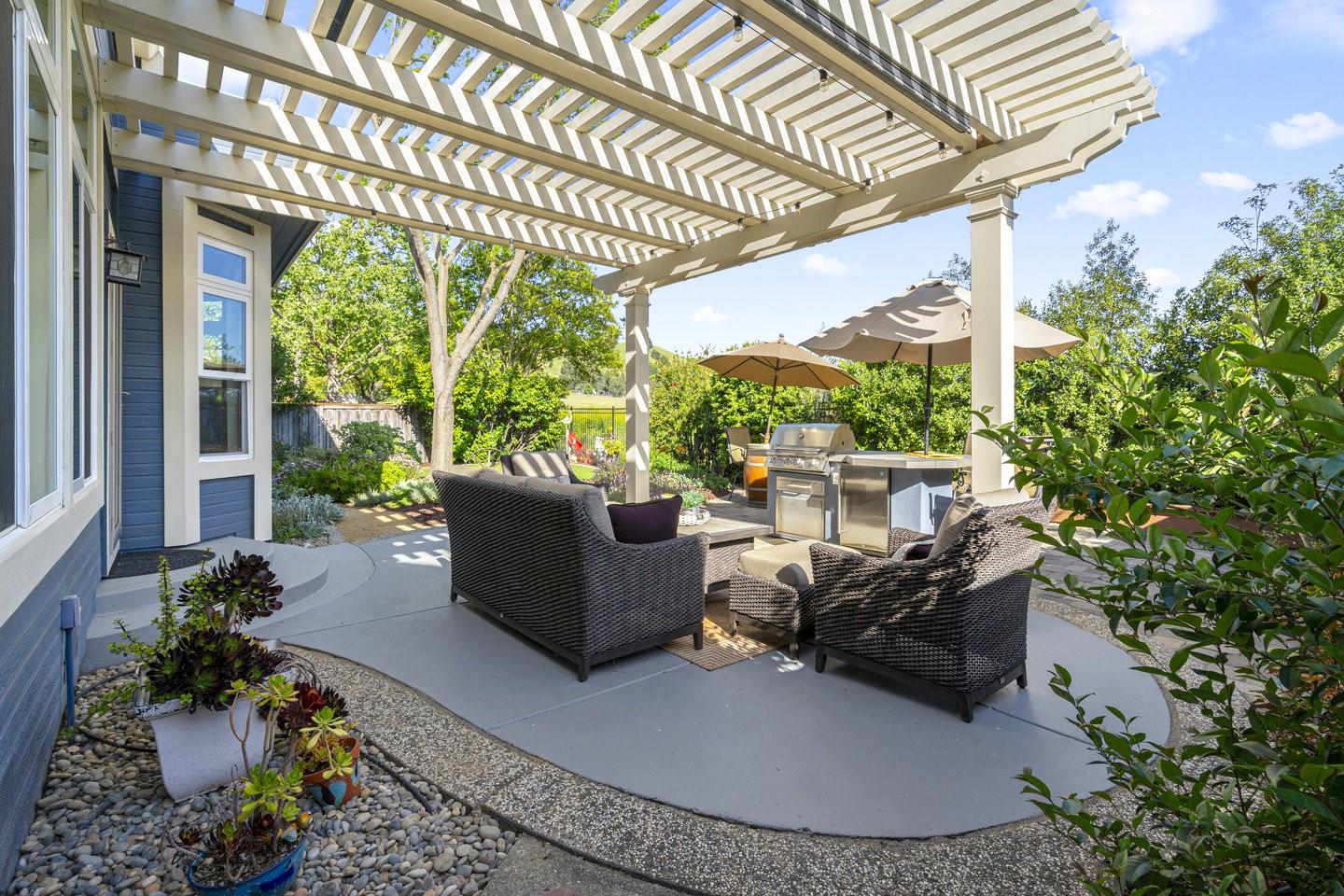 Detail Gallery Image 61 of 71 For 2705 Mira Bella Cir, Morgan Hill,  CA 95037 - 4 Beds | 3 Baths