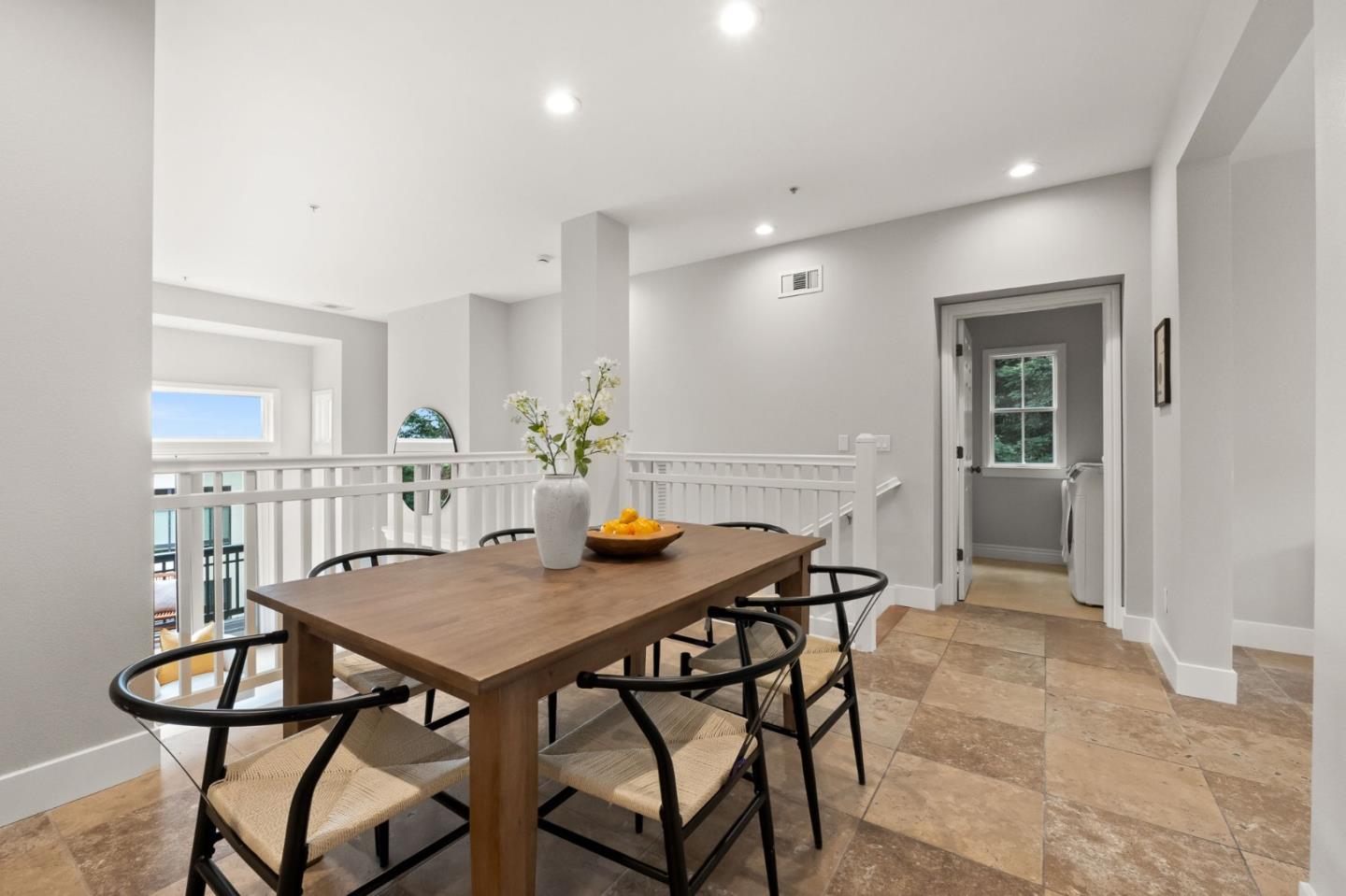 Detail Gallery Image 13 of 48 For 32 Loma Vista Ln, Belmont,  CA 94002 - 3 Beds | 2/1 Baths