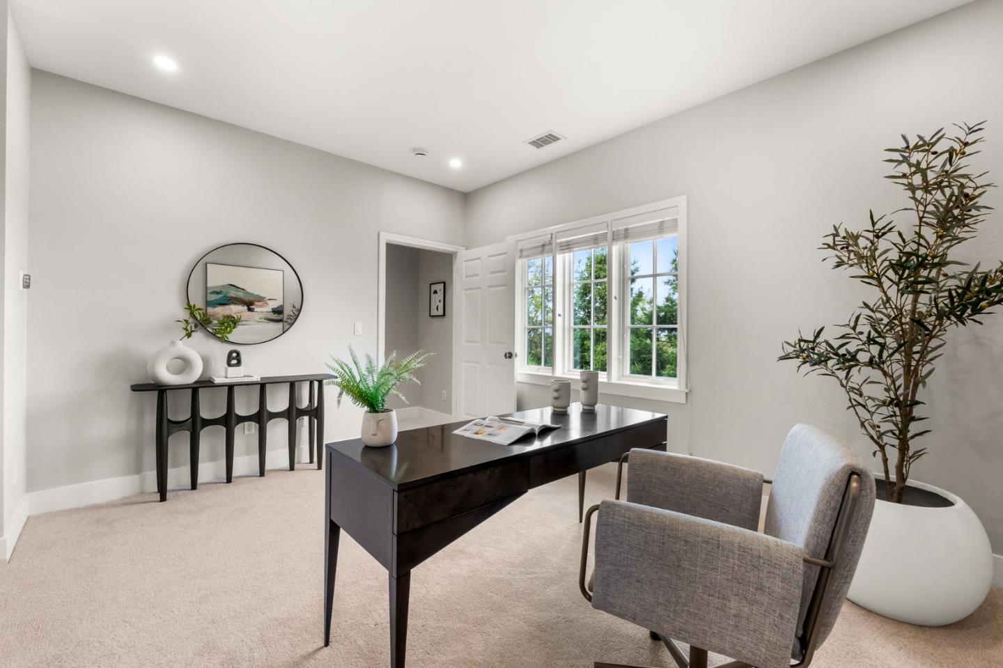 Detail Gallery Image 19 of 48 For 32 Loma Vista Ln, Belmont,  CA 94002 - 3 Beds | 2/1 Baths