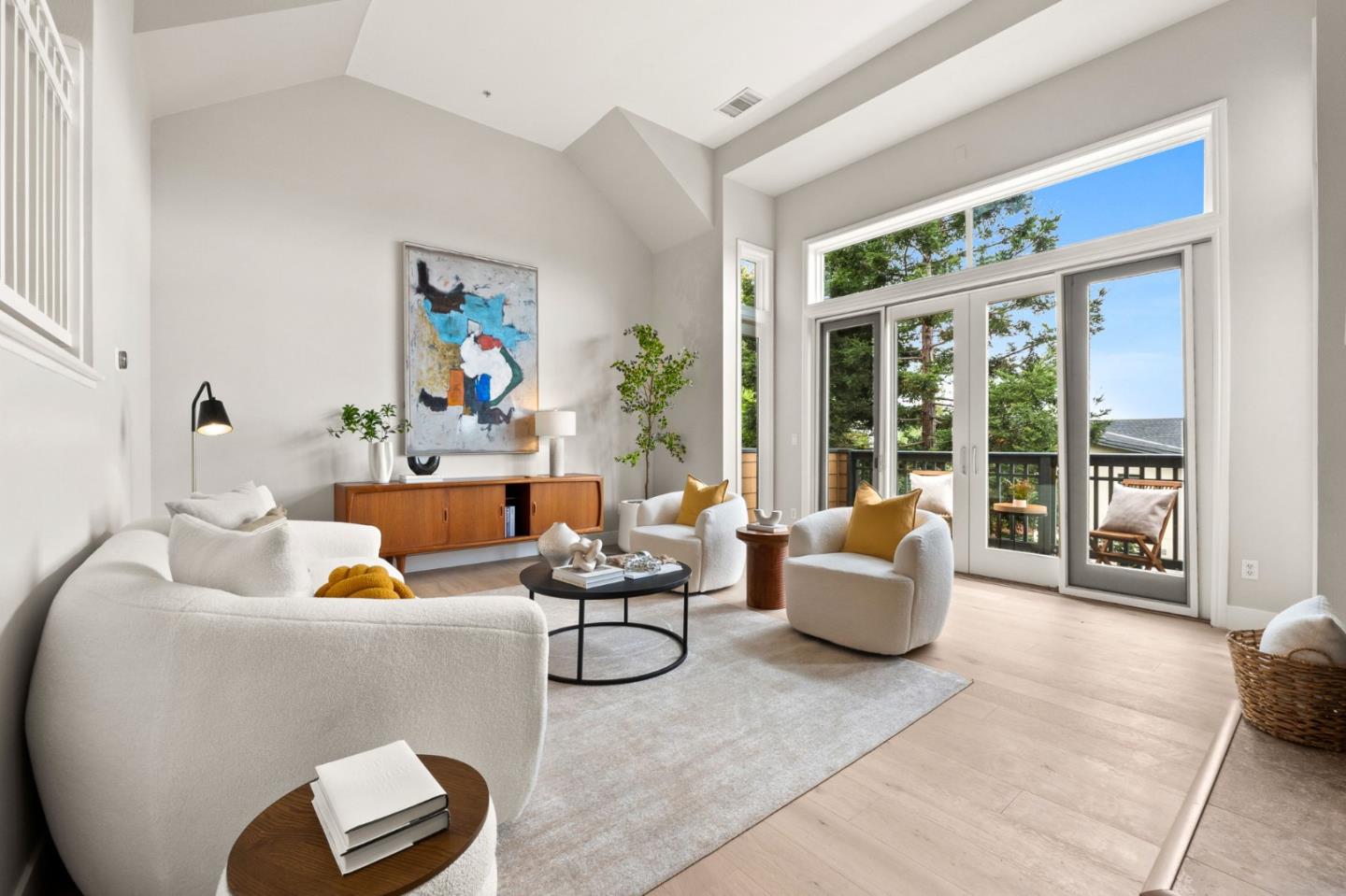 Detail Gallery Image 2 of 48 For 32 Loma Vista Ln, Belmont,  CA 94002 - 3 Beds | 2/1 Baths