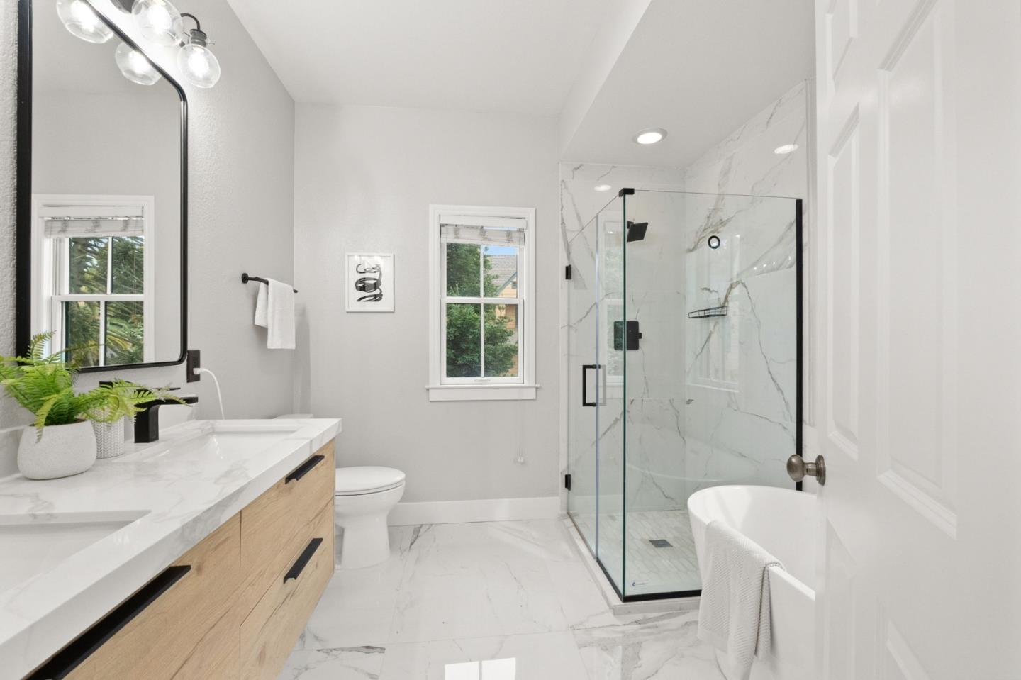 Detail Gallery Image 20 of 48 For 32 Loma Vista Ln, Belmont,  CA 94002 - 3 Beds | 2/1 Baths