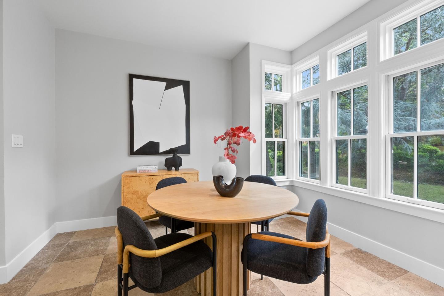 Detail Gallery Image 9 of 48 For 32 Loma Vista Ln, Belmont,  CA 94002 - 3 Beds | 2/1 Baths