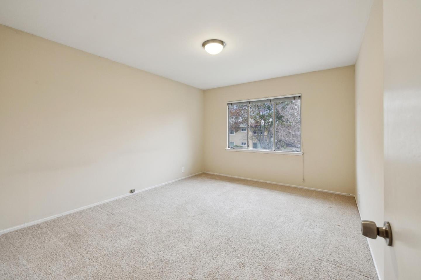 Detail Gallery Image 14 of 35 For 15 Kent Pl, Menlo Park,  CA 94025 - – Beds | – Baths