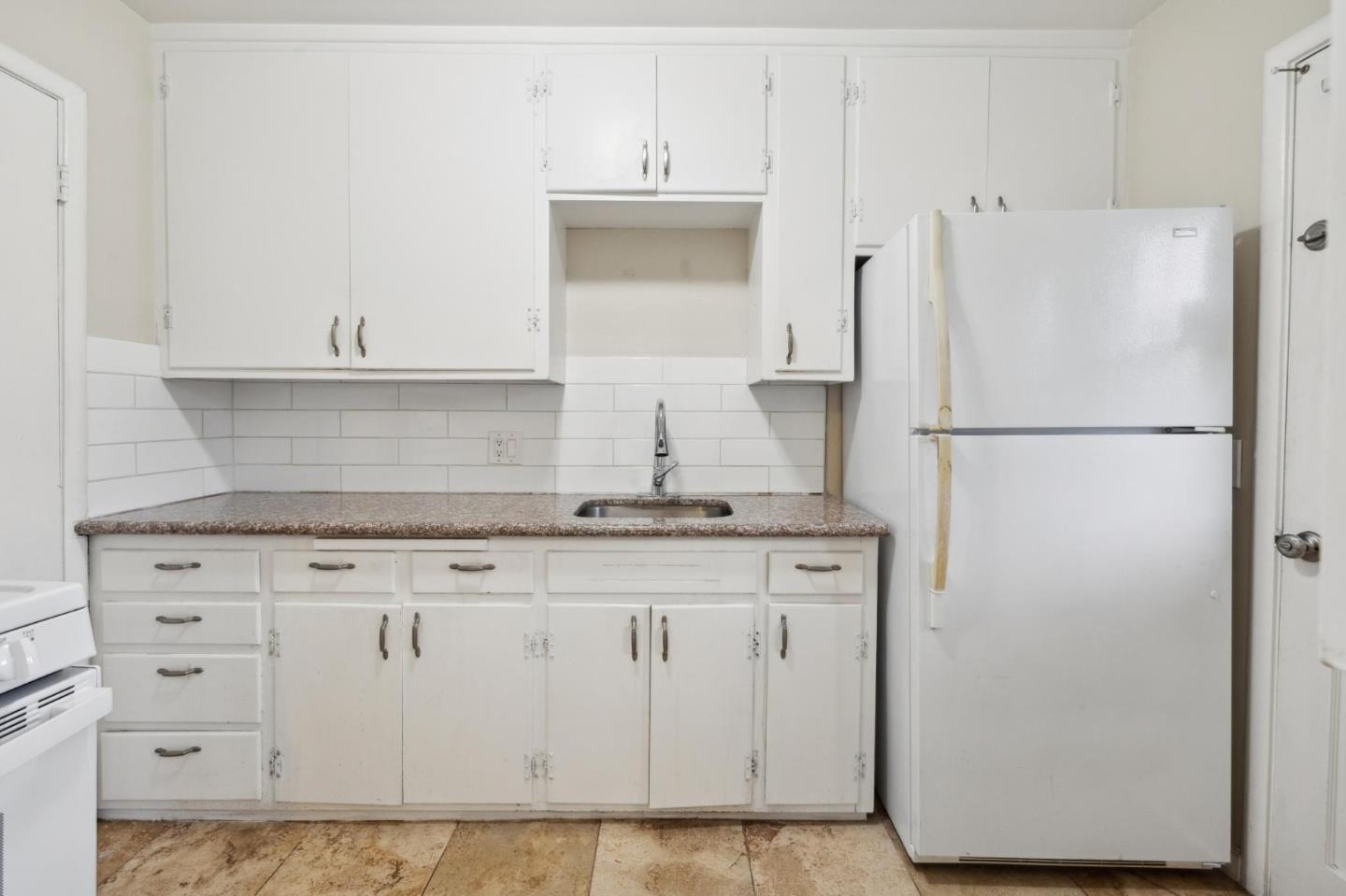 Detail Gallery Image 17 of 35 For 15 Kent Pl, Menlo Park,  CA 94025 - – Beds | – Baths