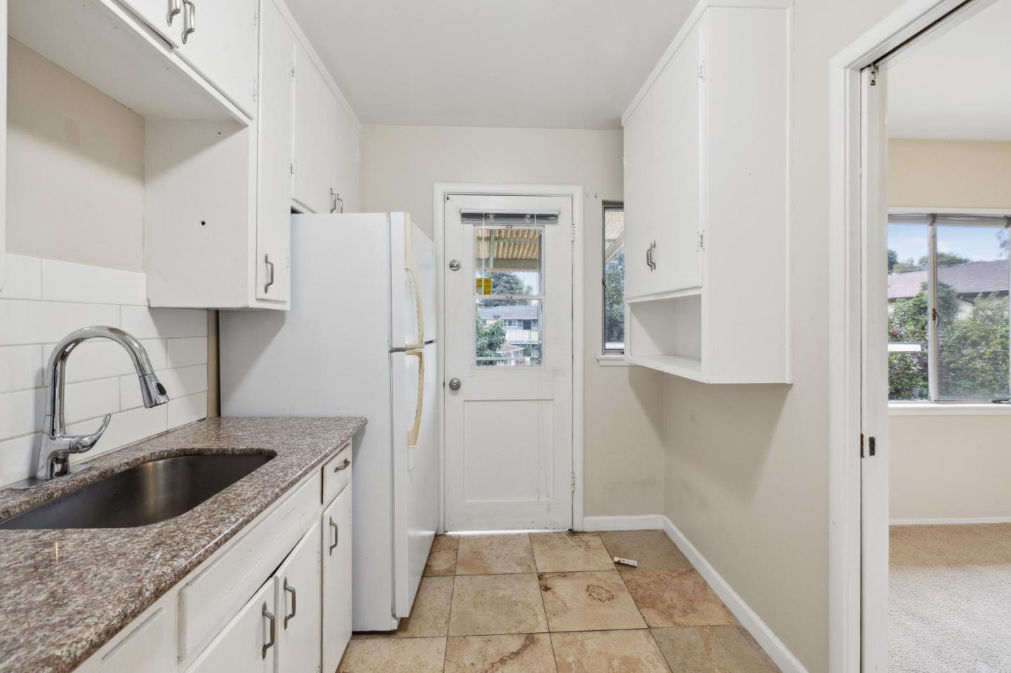 Detail Gallery Image 19 of 35 For 15 Kent Pl, Menlo Park,  CA 94025 - – Beds | – Baths