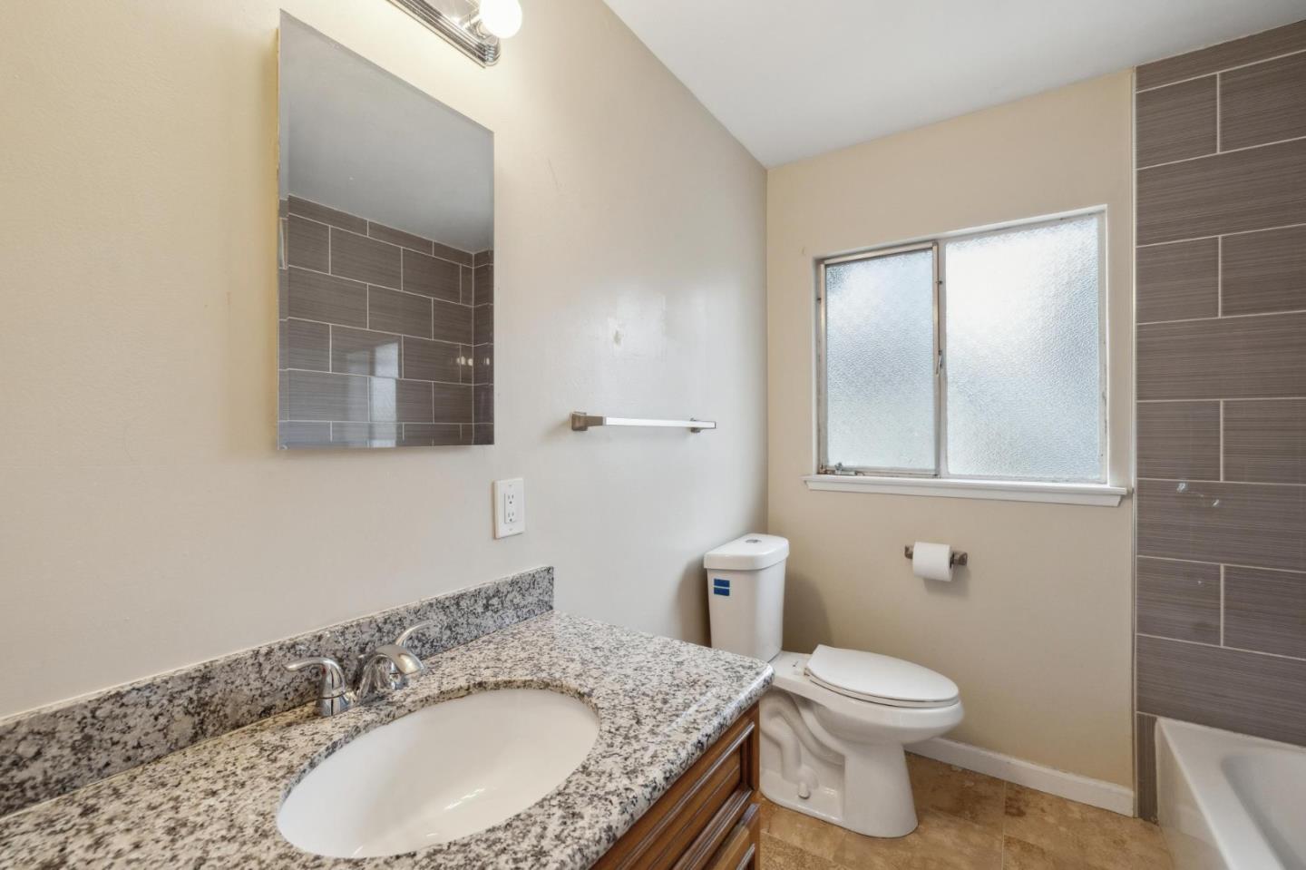 Detail Gallery Image 20 of 35 For 15 Kent Pl, Menlo Park,  CA 94025 - – Beds | – Baths