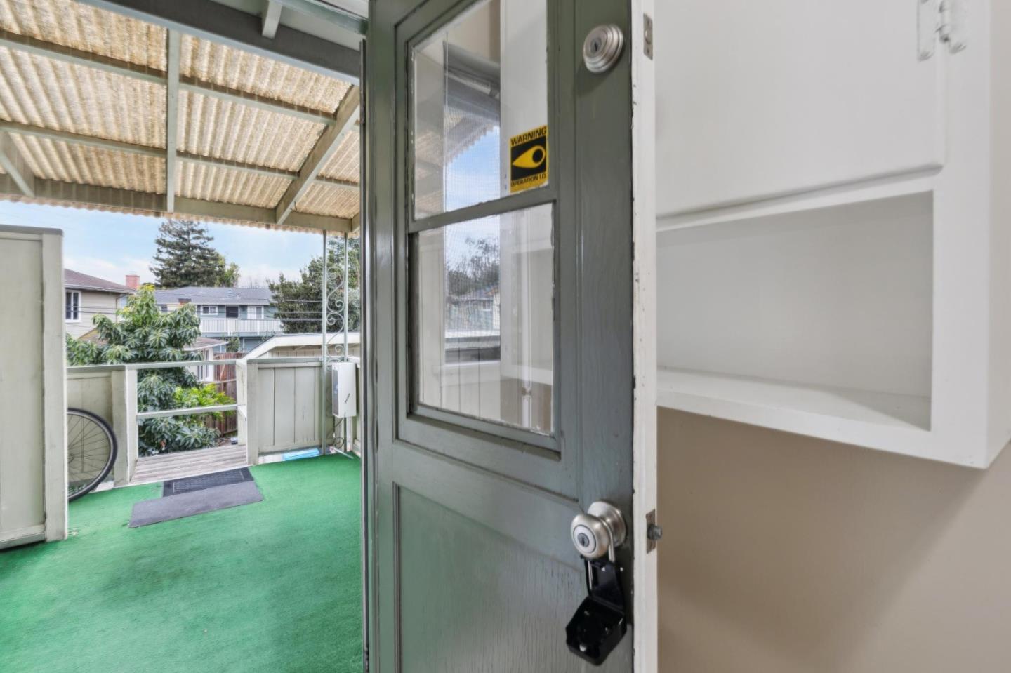 Detail Gallery Image 23 of 35 For 15 Kent Pl, Menlo Park,  CA 94025 - – Beds | – Baths