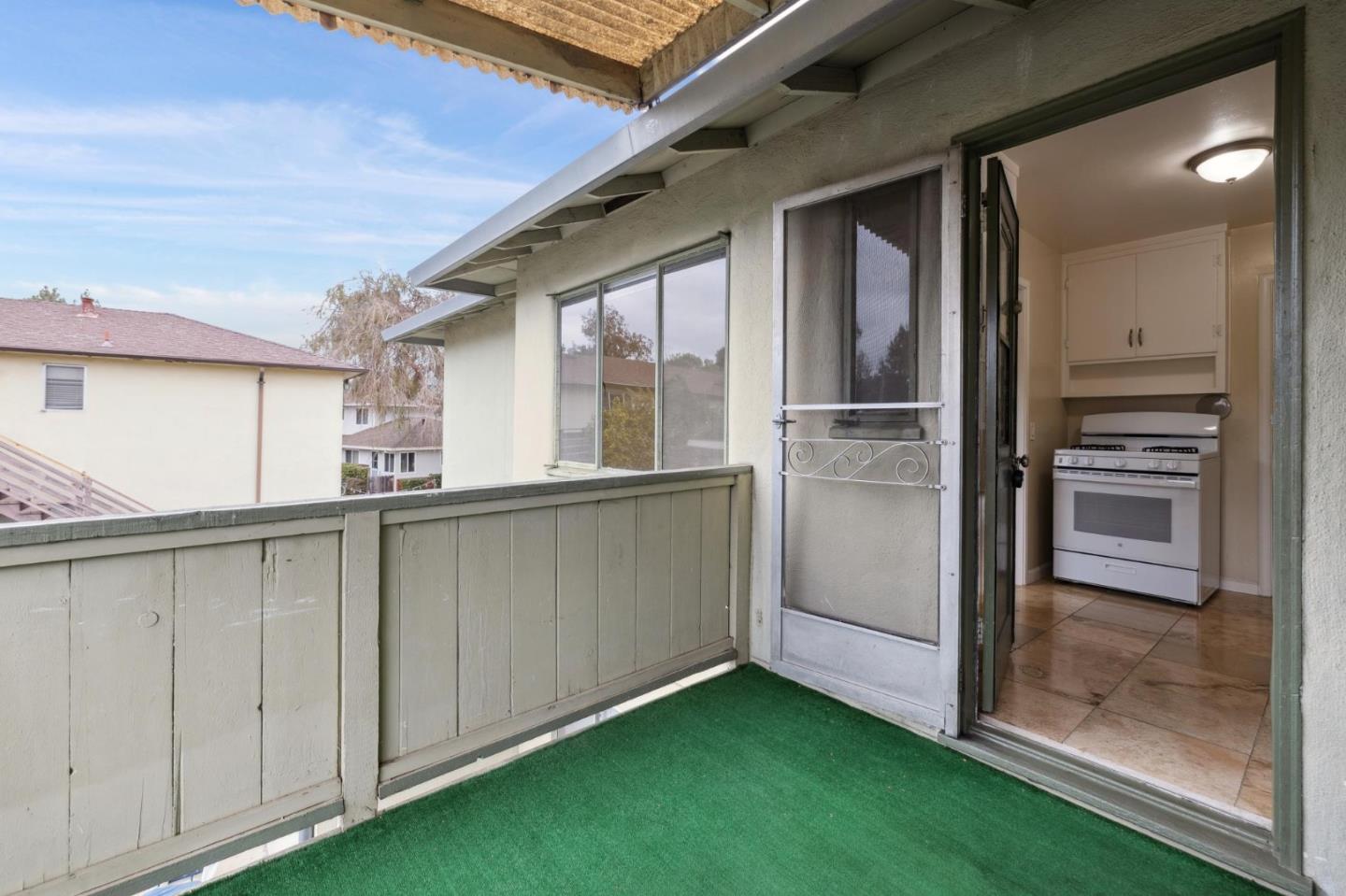 Detail Gallery Image 24 of 35 For 15 Kent Pl, Menlo Park,  CA 94025 - – Beds | – Baths