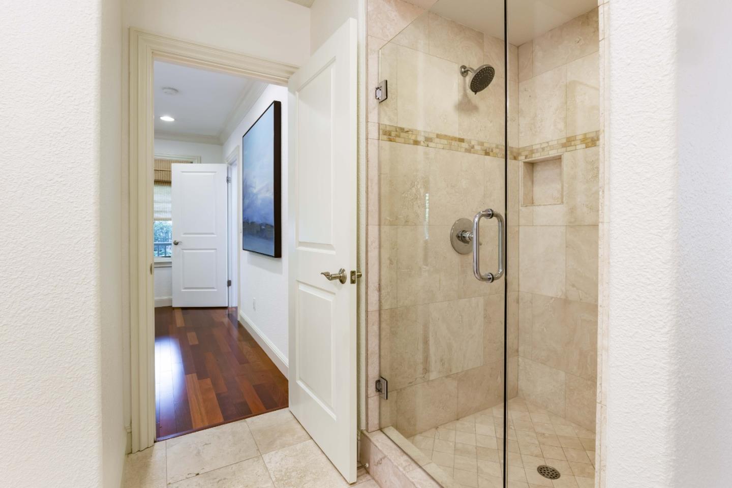 Detail Gallery Image 15 of 29 For 204 Walter Hays Dr, Palo Alto,  CA 94303 - 4 Beds | 3 Baths