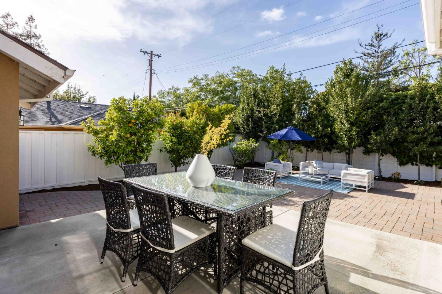 Detail Gallery Image 27 of 29 For 204 Walter Hays Dr, Palo Alto,  CA 94303 - 4 Beds | 3 Baths
