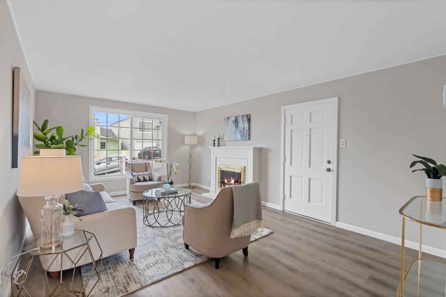 Detail Gallery Image 10 of 33 For 18 Garwood Dr, Daly City,  CA 94014 - 3 Beds | 1 Baths