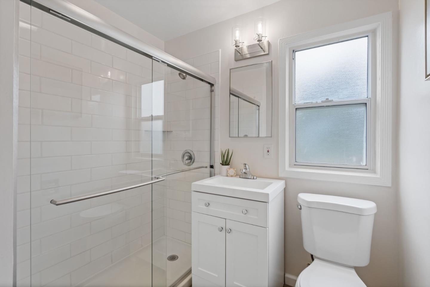 Detail Gallery Image 22 of 33 For 18 Garwood Dr, Daly City,  CA 94014 - 3 Beds | 1 Baths