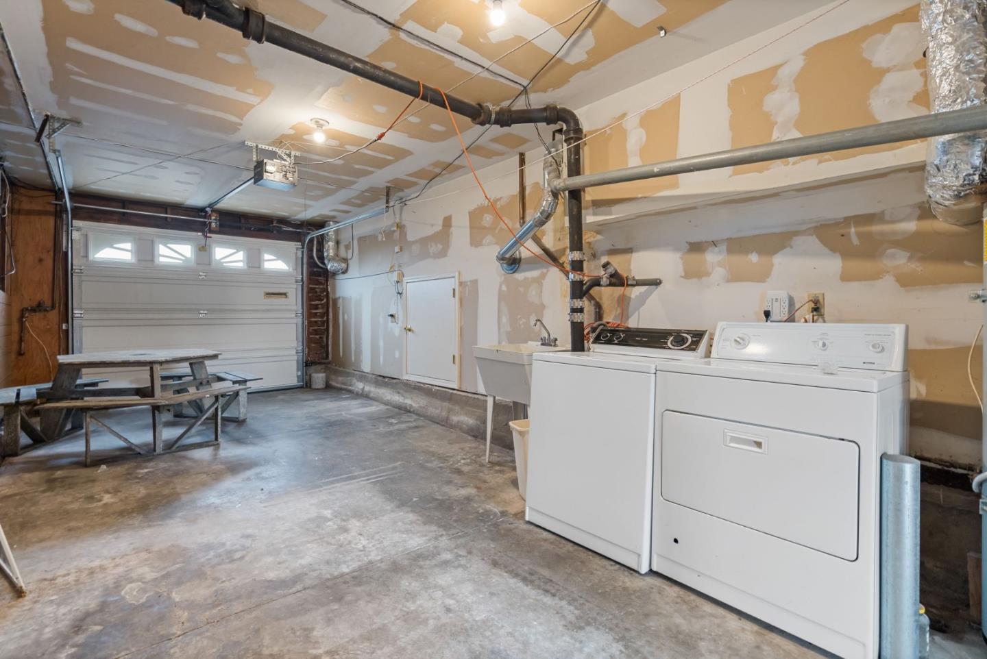 Detail Gallery Image 25 of 33 For 18 Garwood Dr, Daly City,  CA 94014 - 3 Beds | 1 Baths