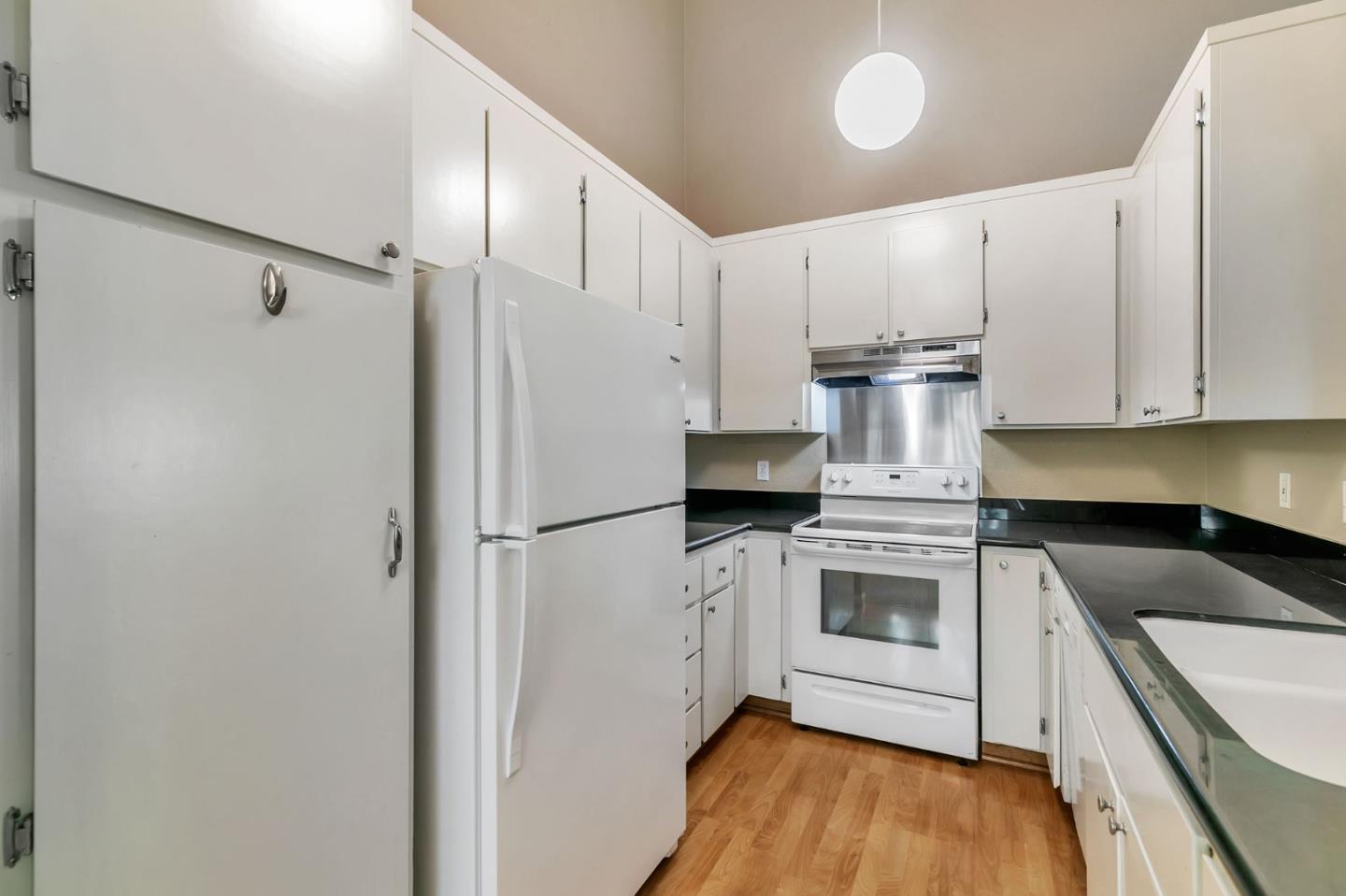 Detail Gallery Image 15 of 41 For 1440 Alma Loop, San Jose,  CA 95125 - 2 Beds | 2 Baths