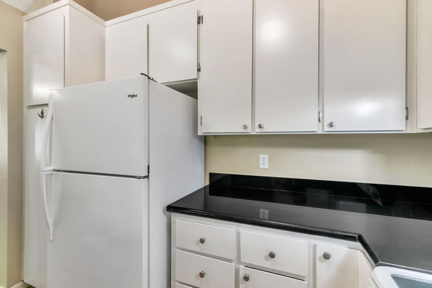 Detail Gallery Image 18 of 41 For 1440 Alma Loop, San Jose,  CA 95125 - 2 Beds | 2 Baths