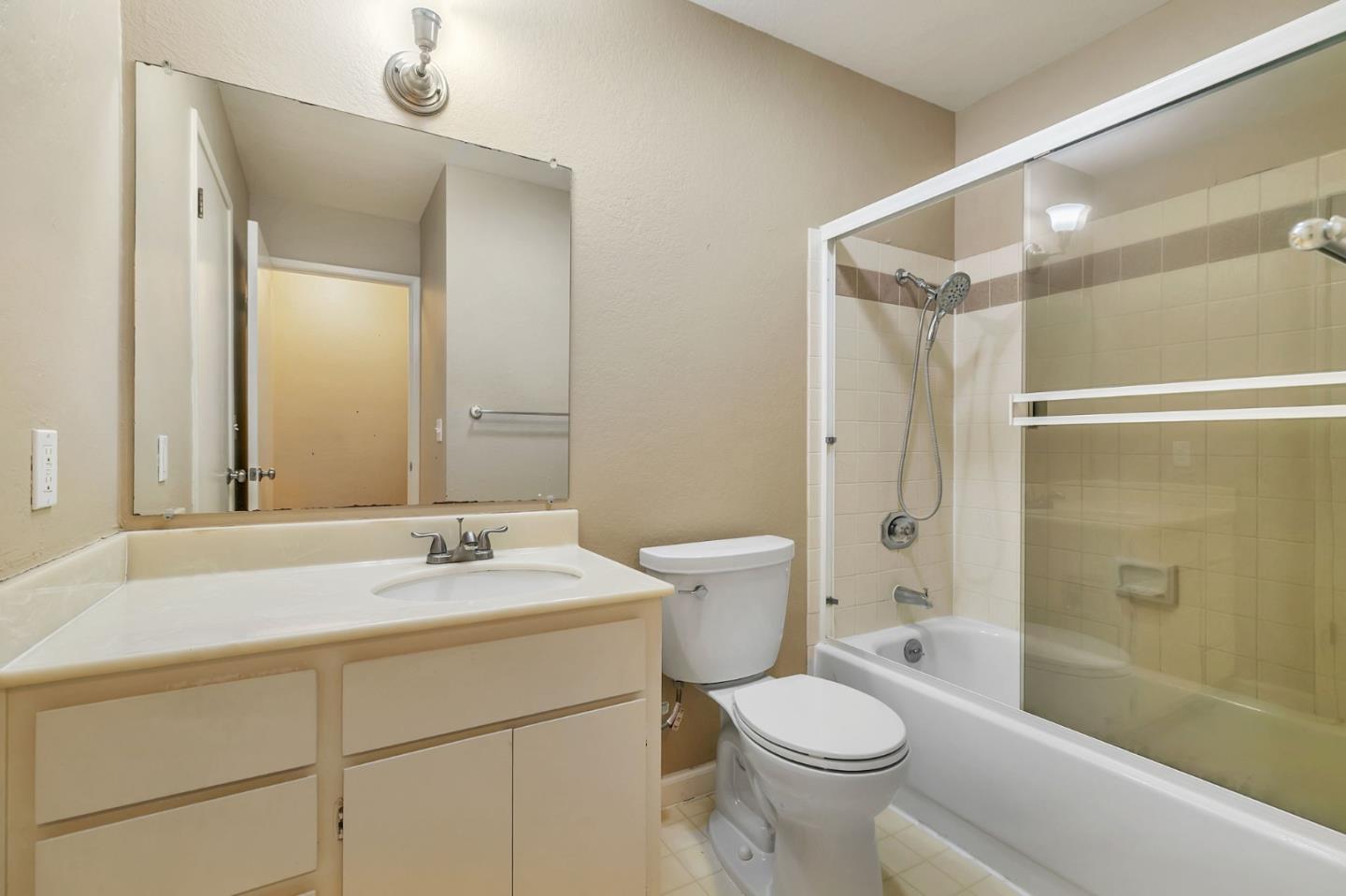 Detail Gallery Image 29 of 41 For 1440 Alma Loop, San Jose,  CA 95125 - 2 Beds | 2 Baths