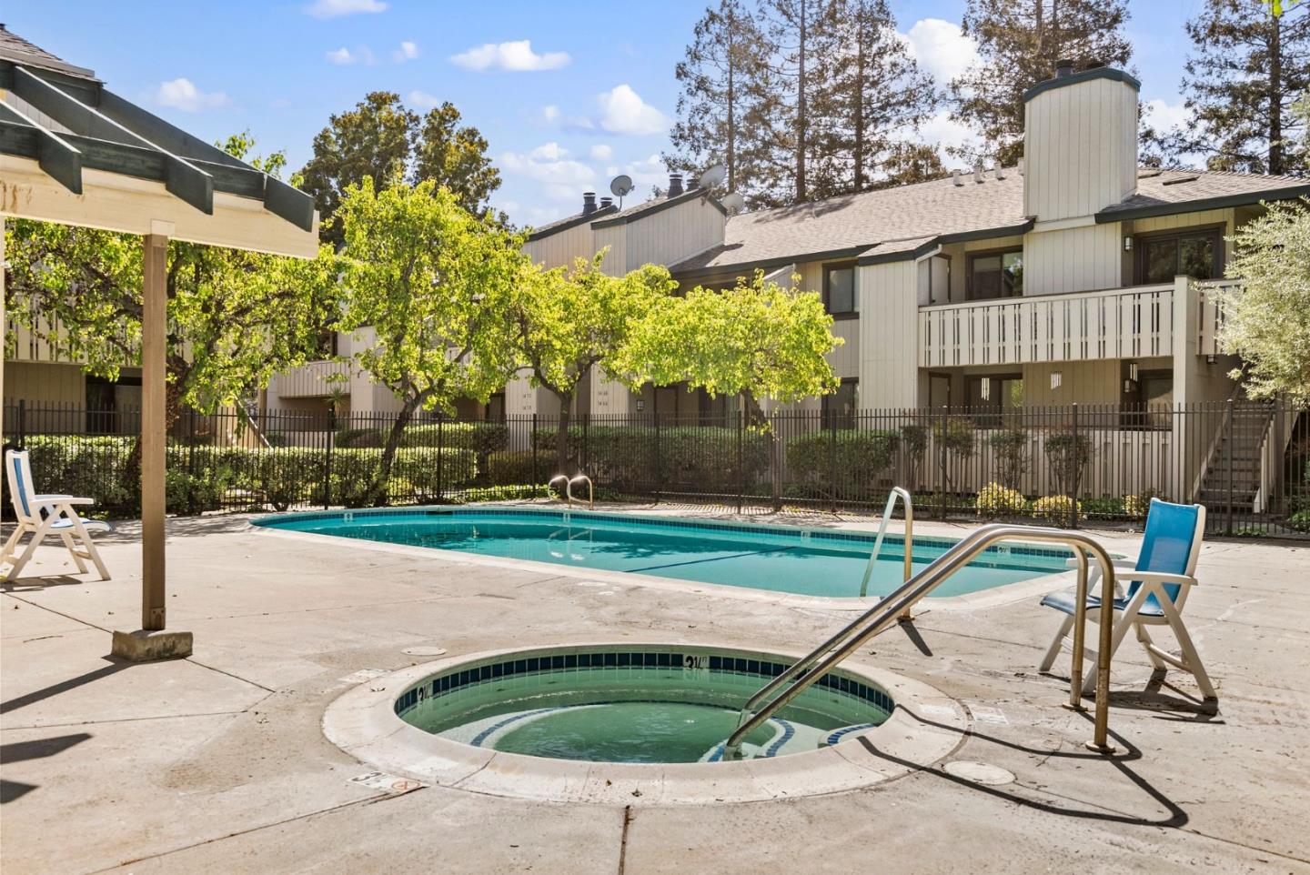 Detail Gallery Image 3 of 3 For 1440 Alma Loop, San Jose,  CA 95125 - 2 Beds | 2 Baths