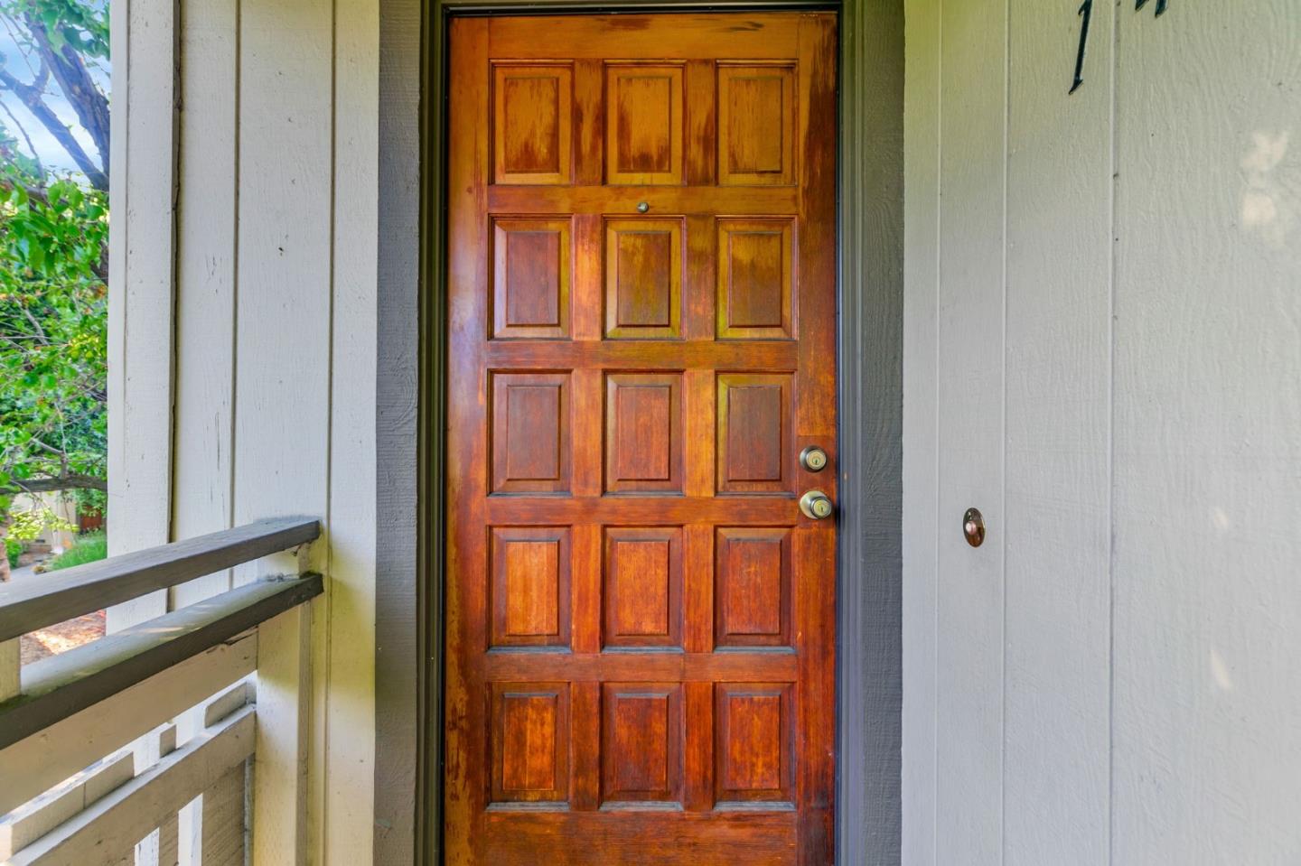 Detail Gallery Image 5 of 41 For 1440 Alma Loop, San Jose,  CA 95125 - 2 Beds | 2 Baths