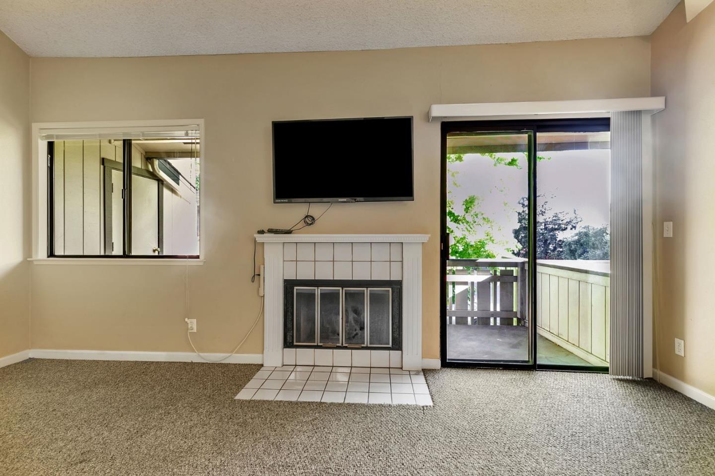 Detail Gallery Image 9 of 41 For 1440 Alma Loop, San Jose,  CA 95125 - 2 Beds | 2 Baths