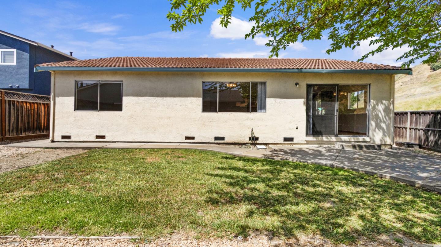 Detail Gallery Image 24 of 25 For 93 Barnes Ln, Fremont,  CA 94536 - 4 Beds | 2 Baths