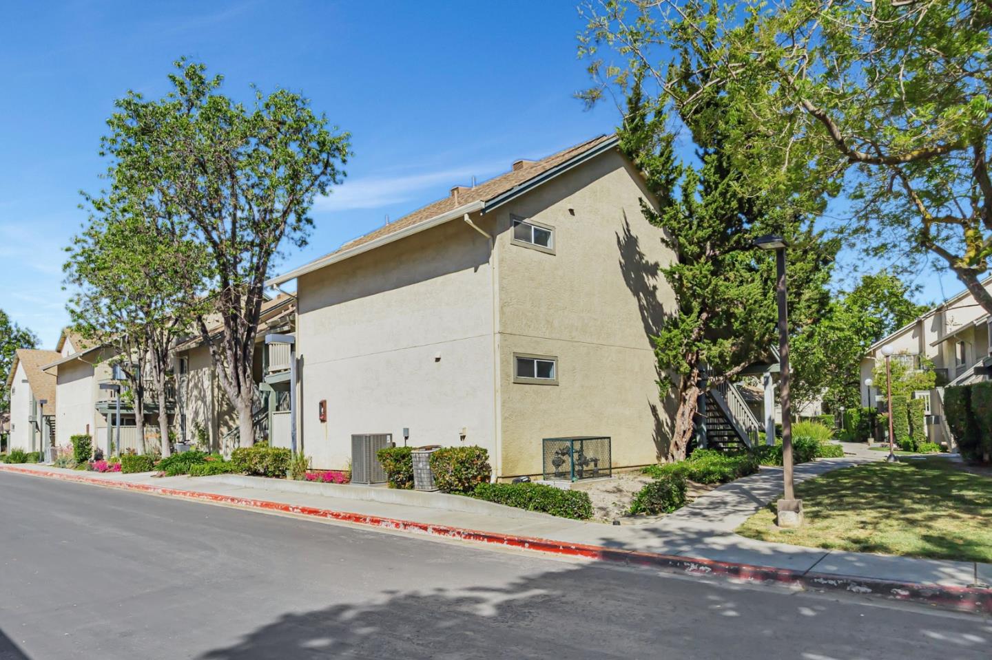 Detail Gallery Image 30 of 36 For 972 Summerplace Dr, San Jose,  CA 95122 - 2 Beds | 2 Baths
