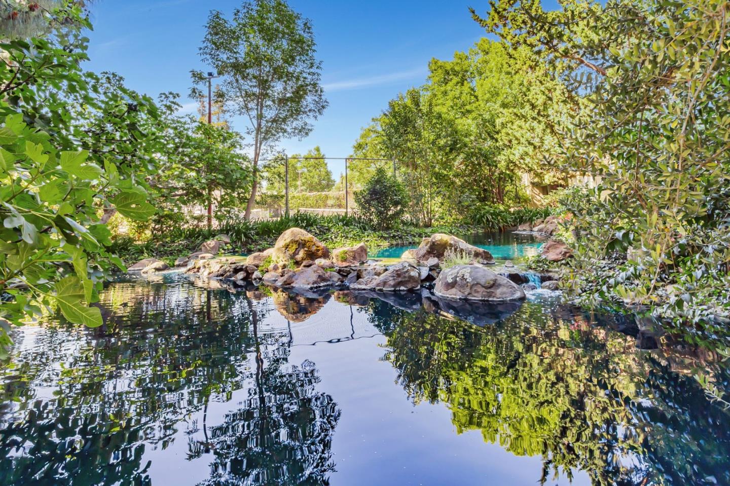 Detail Gallery Image 34 of 36 For 972 Summerplace Dr, San Jose,  CA 95122 - 2 Beds | 2 Baths