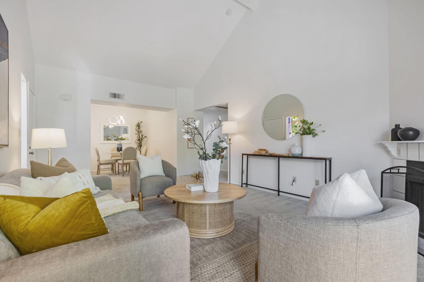 Detail Gallery Image 8 of 36 For 972 Summerplace Dr, San Jose,  CA 95122 - 2 Beds | 2 Baths