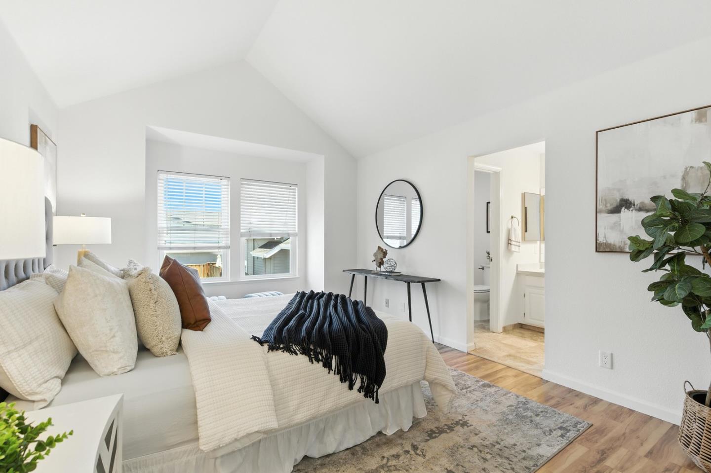 Detail Gallery Image 12 of 26 For 113 E Rincon Ave, Campbell,  CA 95008 - 3 Beds | 2/1 Baths