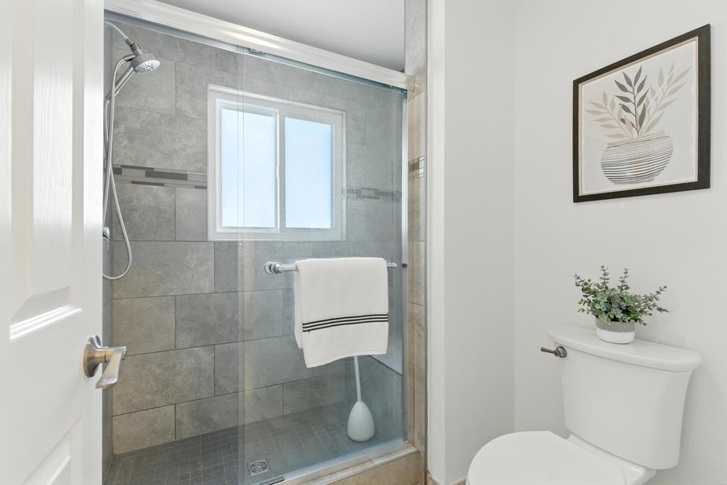 Detail Gallery Image 16 of 26 For 113 E Rincon Ave, Campbell,  CA 95008 - 3 Beds | 2/1 Baths