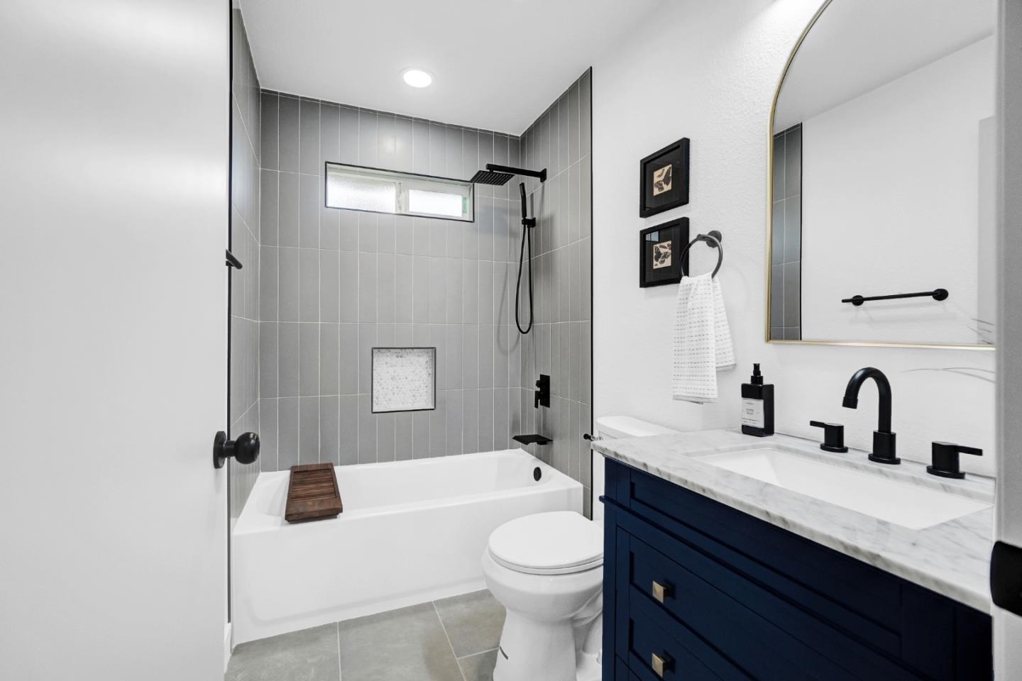 Detail Gallery Image 14 of 30 For 1000 Travis Blvd, Fairfield,  CA 94533 - 3 Beds | 2 Baths