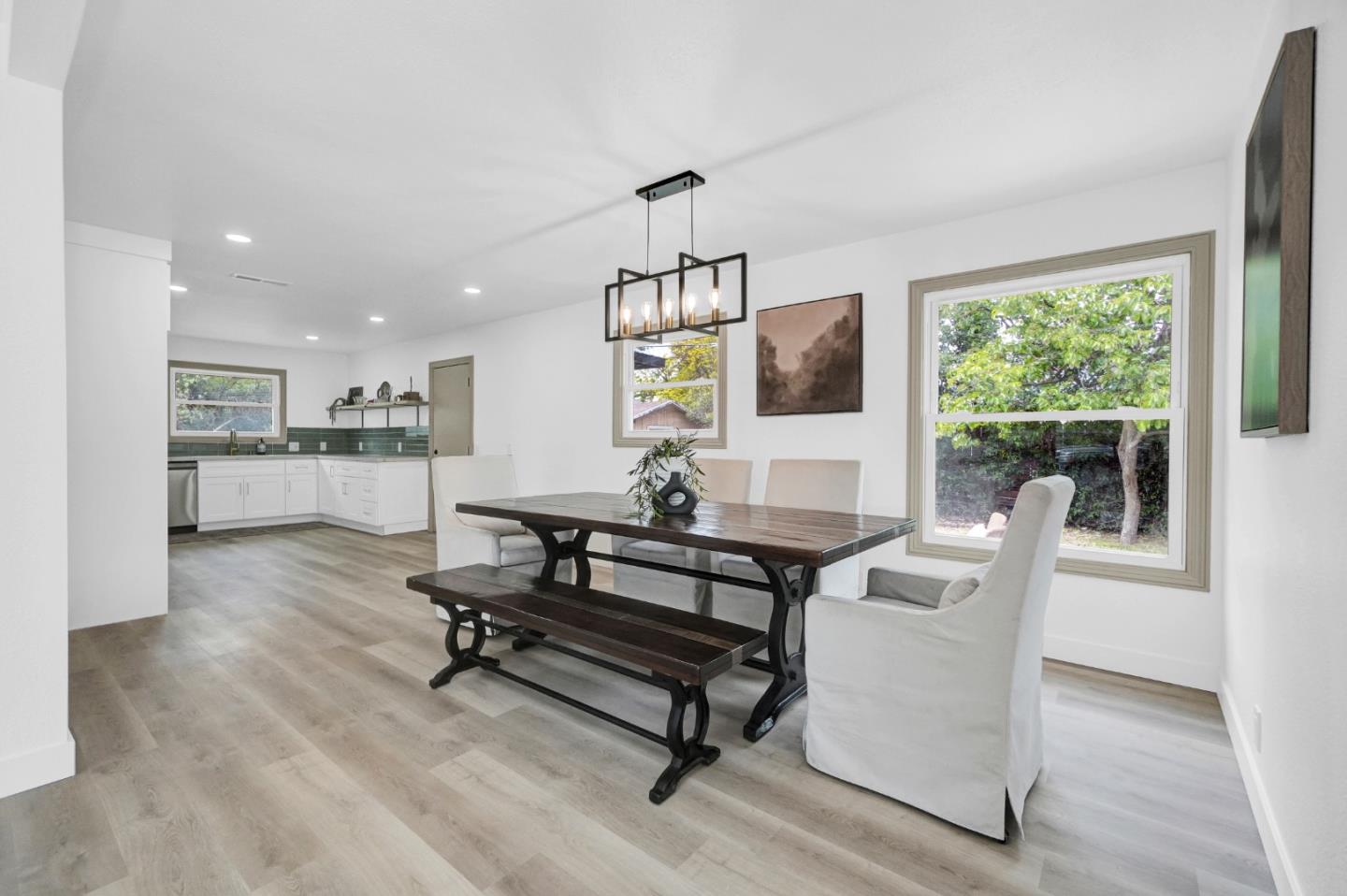 Detail Gallery Image 7 of 30 For 1000 Travis Blvd, Fairfield,  CA 94533 - 3 Beds | 2 Baths