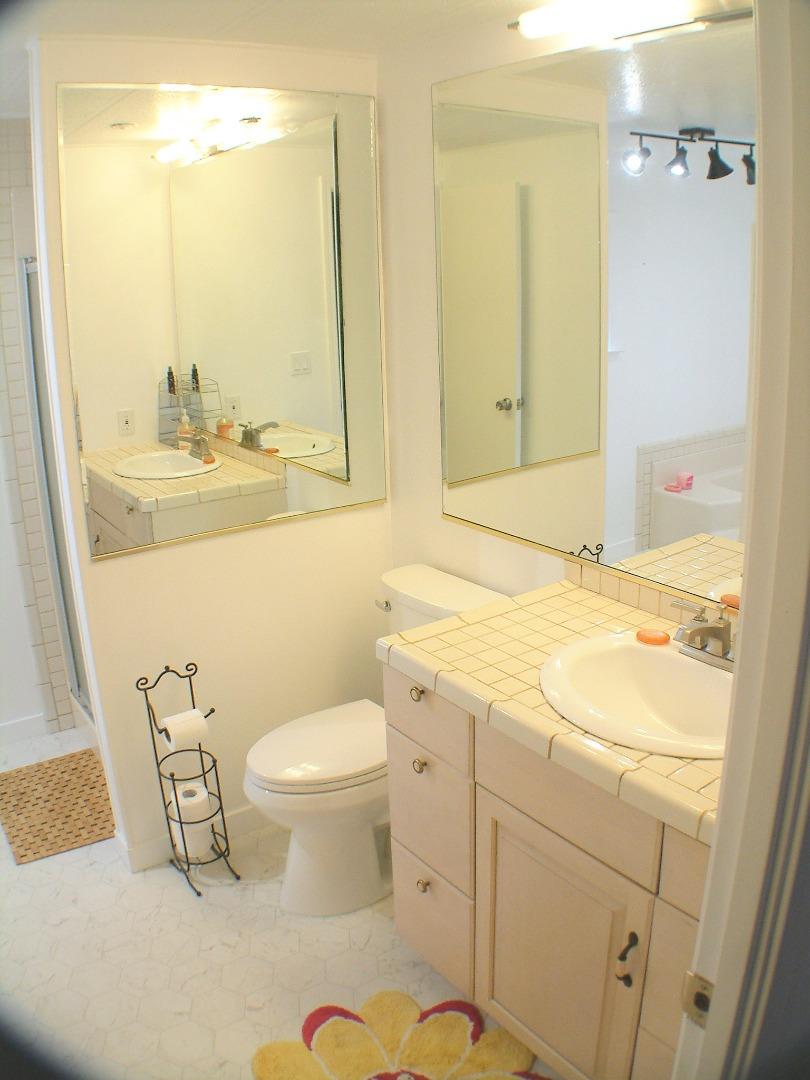 Detail Gallery Image 12 of 28 For 14685 Oka Rd #2,  Los Gatos,  CA 95032 - 2 Beds | 2 Baths