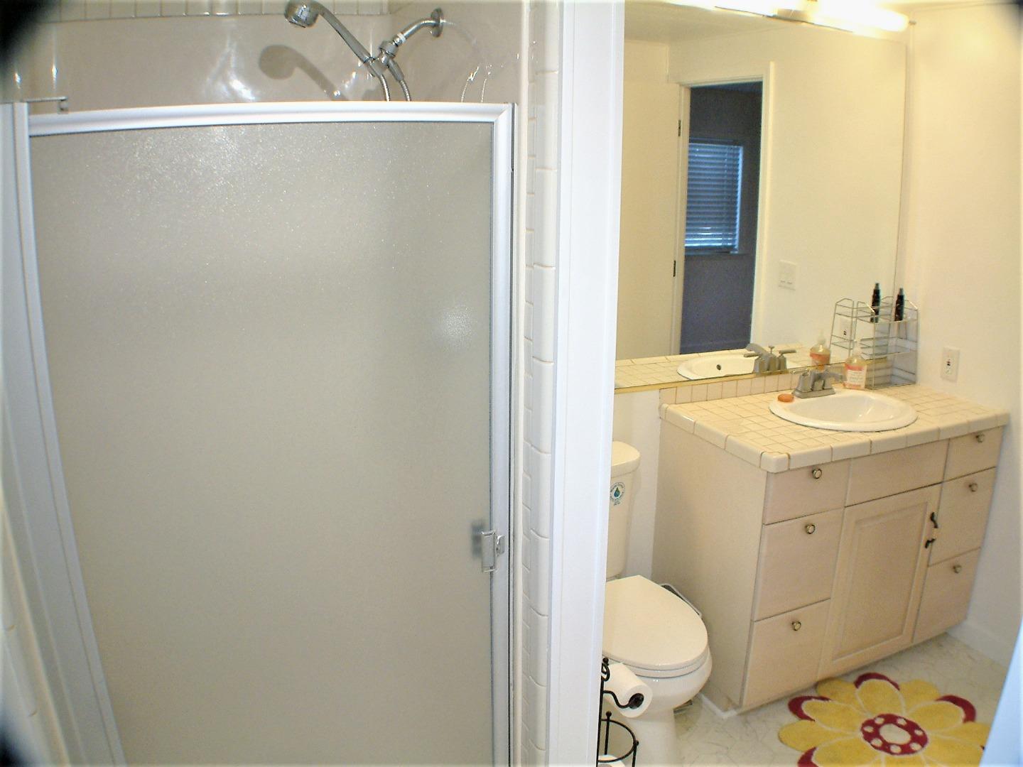 Detail Gallery Image 14 of 28 For 14685 Oka Rd #2,  Los Gatos,  CA 95032 - 2 Beds | 2 Baths