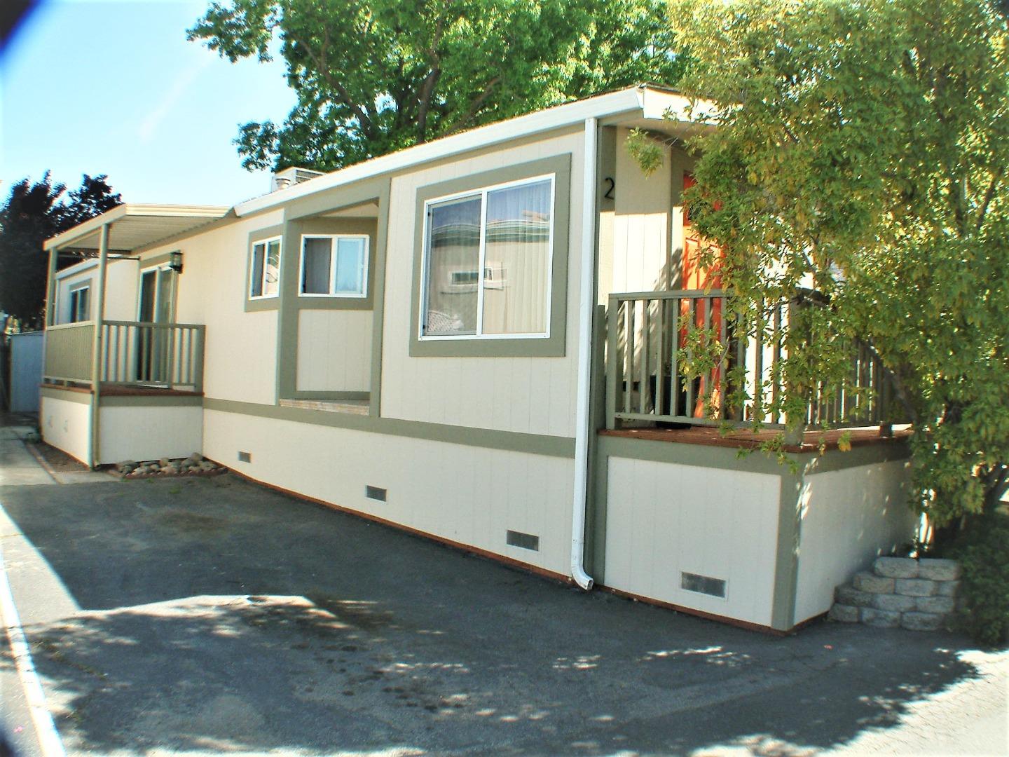 Detail Gallery Image 24 of 28 For 14685 Oka Rd #2,  Los Gatos,  CA 95032 - 2 Beds | 2 Baths