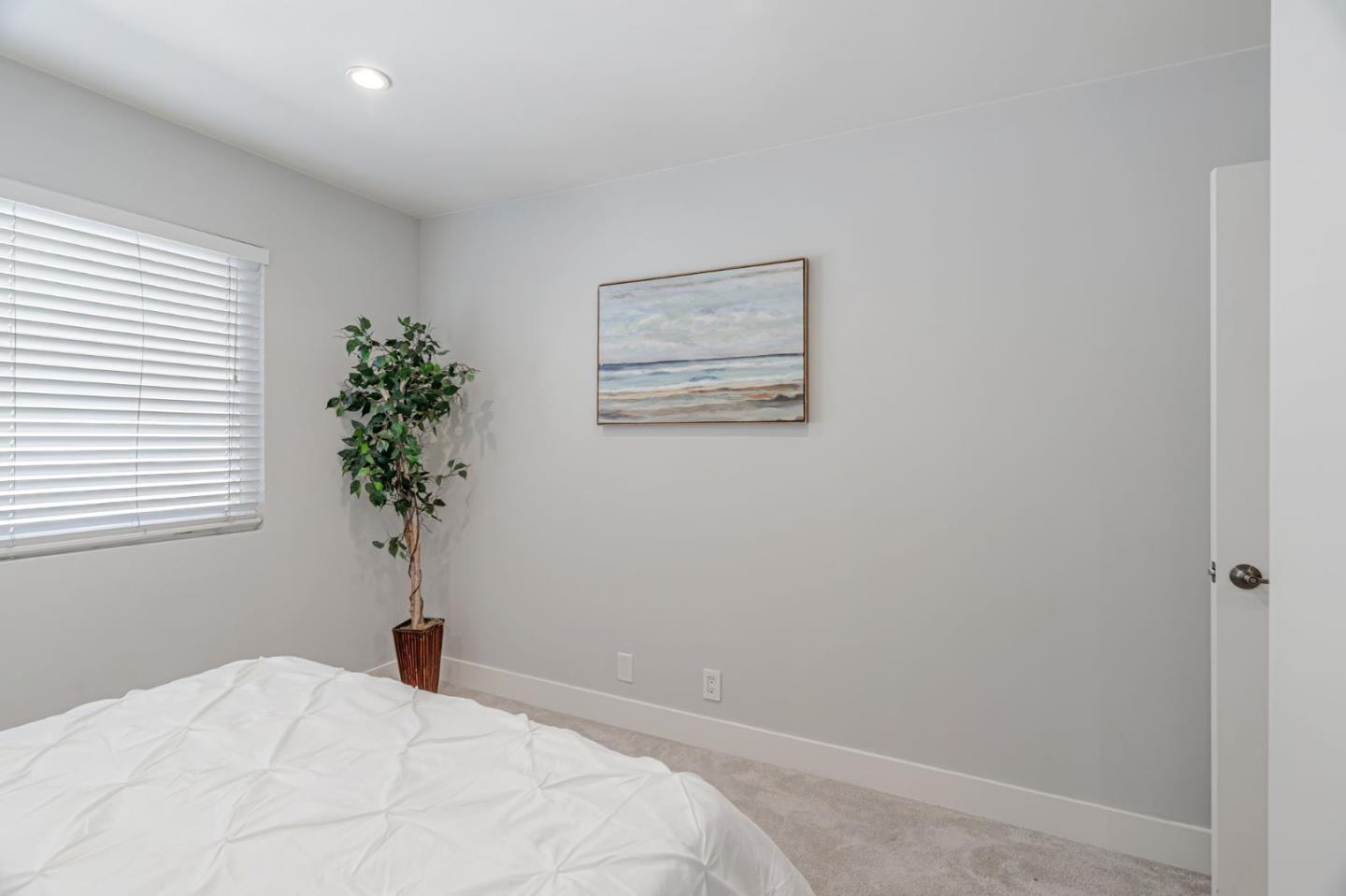 Detail Gallery Image 20 of 31 For 1368 Branham Ln #2,  San Jose,  CA 95118 - 2 Beds | 1 Baths