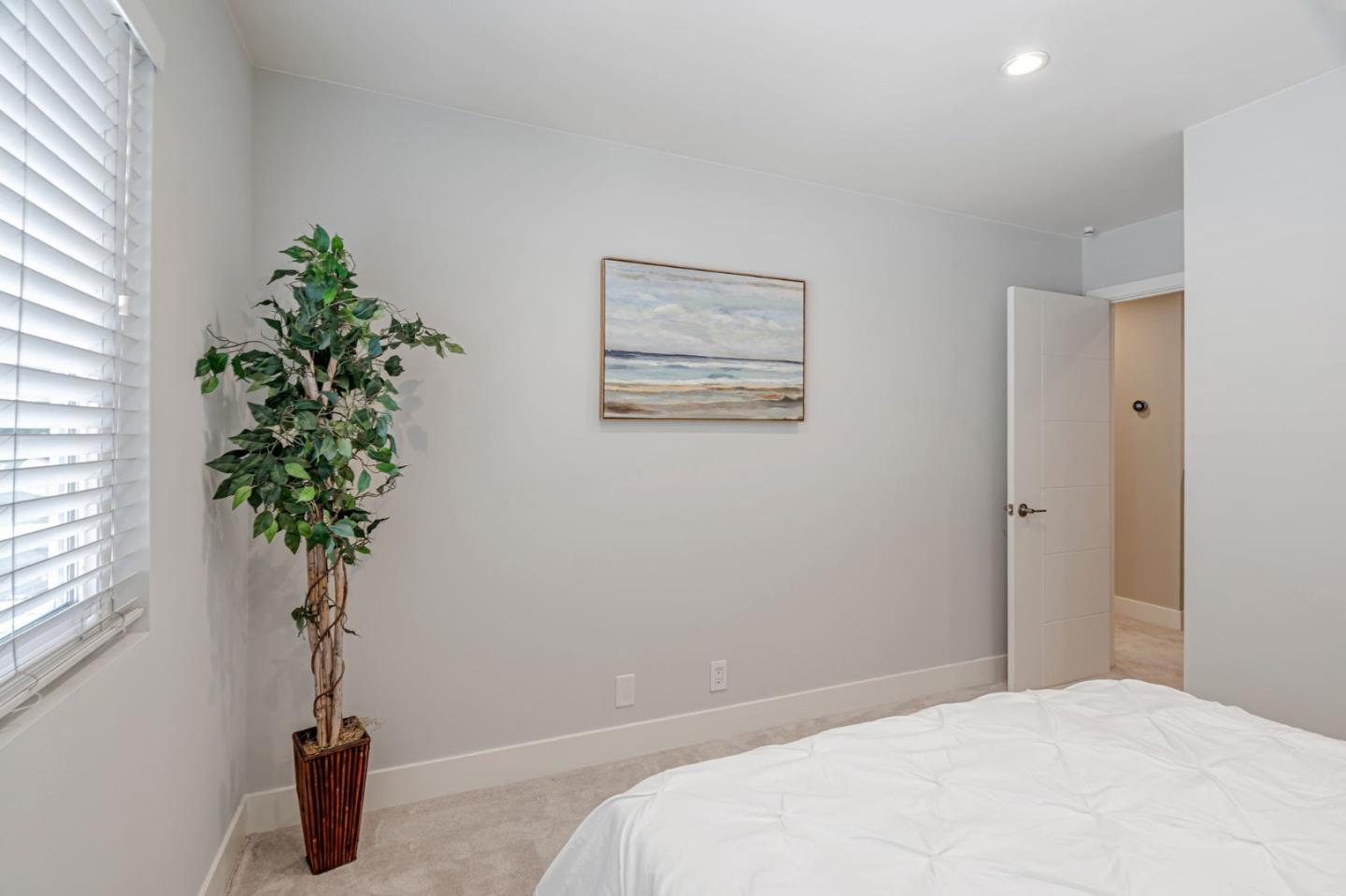 Detail Gallery Image 21 of 31 For 1368 Branham Ln #2,  San Jose,  CA 95118 - 2 Beds | 1 Baths