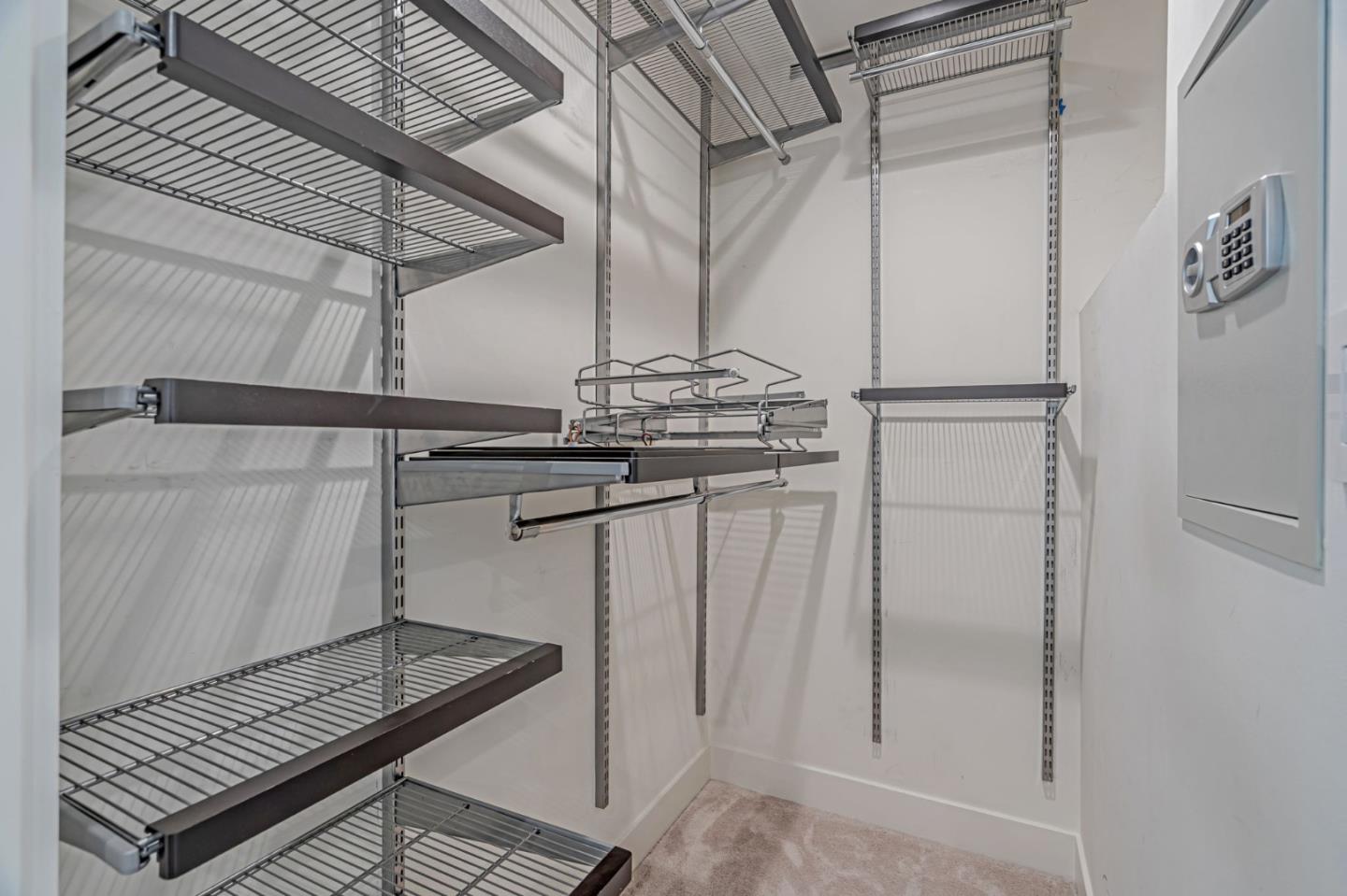 Detail Gallery Image 23 of 31 For 1368 Branham Ln #2,  San Jose,  CA 95118 - 2 Beds | 1 Baths