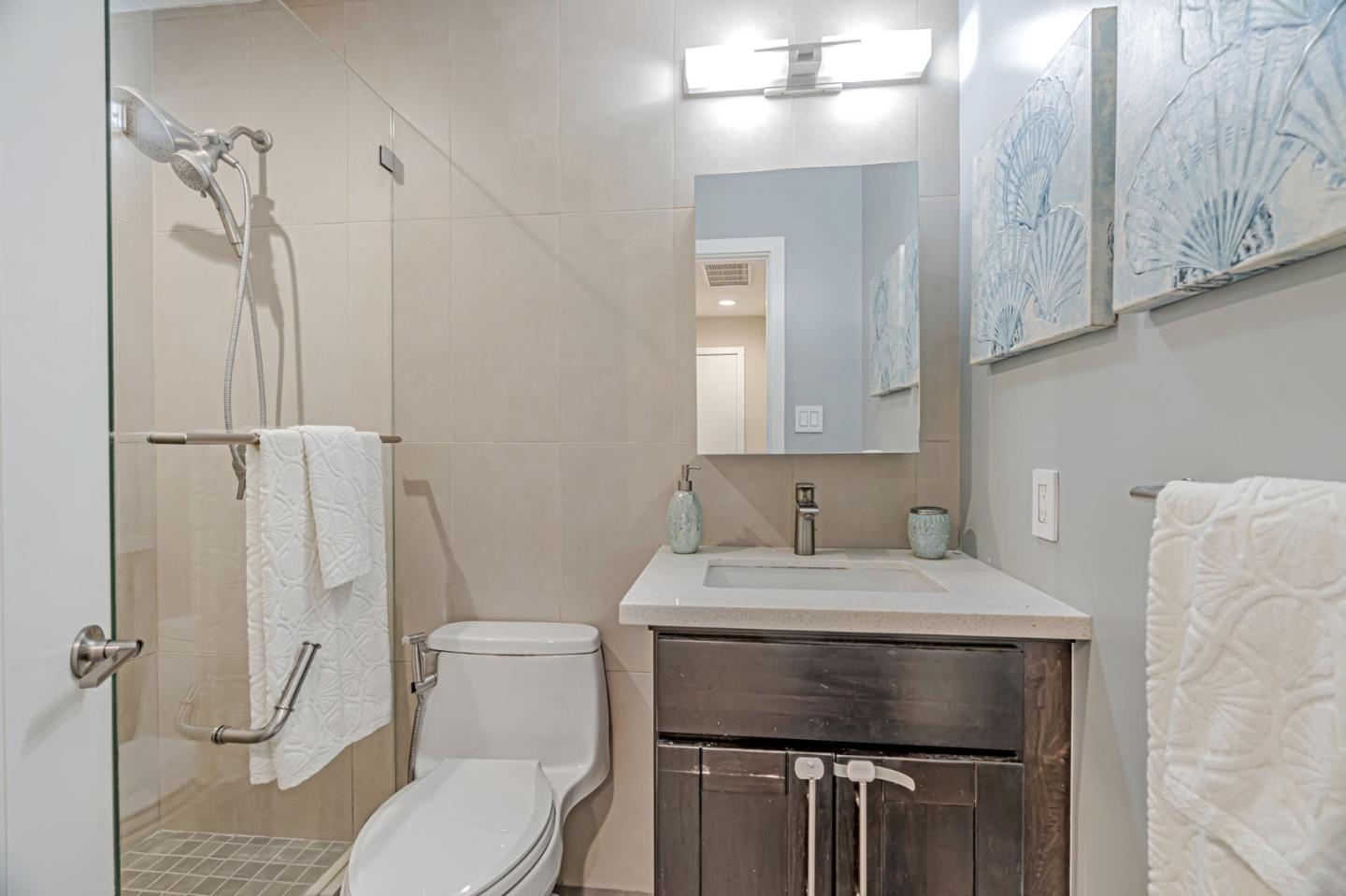 Detail Gallery Image 24 of 31 For 1368 Branham Ln #2,  San Jose,  CA 95118 - 2 Beds | 1 Baths