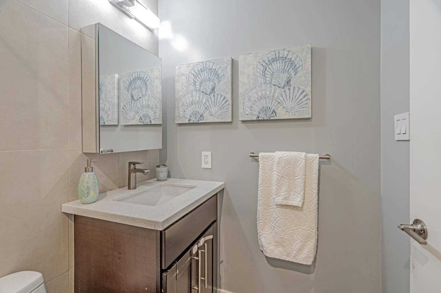 Detail Gallery Image 25 of 31 For 1368 Branham Ln #2,  San Jose,  CA 95118 - 2 Beds | 1 Baths
