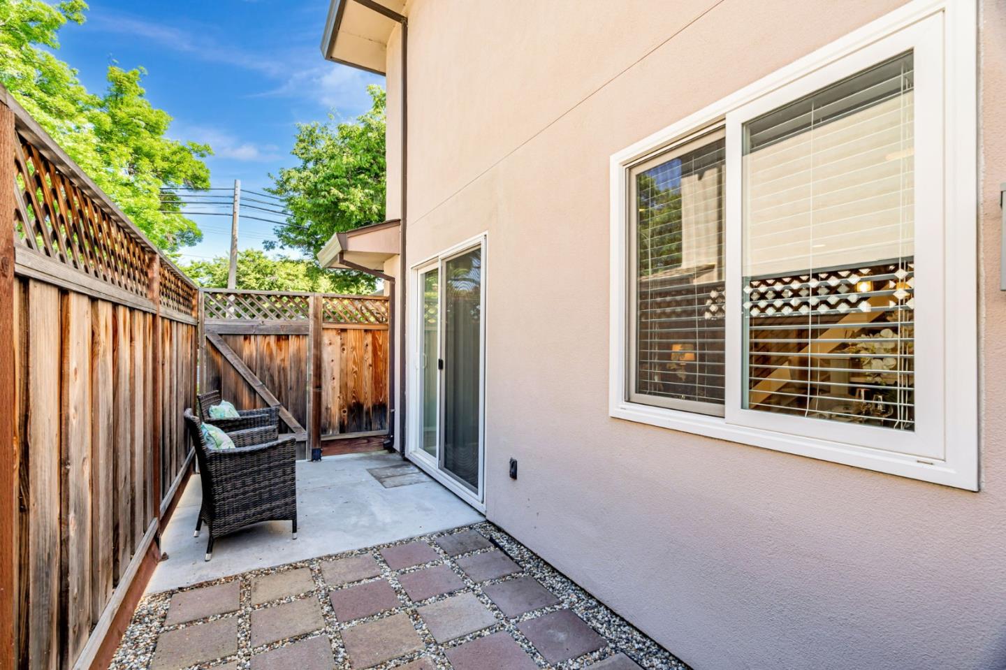 Detail Gallery Image 27 of 31 For 1368 Branham Ln #2,  San Jose,  CA 95118 - 2 Beds | 1 Baths