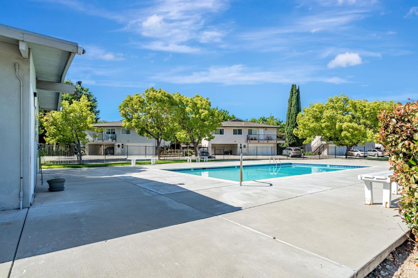 Detail Gallery Image 29 of 31 For 1368 Branham Ln #2,  San Jose,  CA 95118 - 2 Beds | 1 Baths