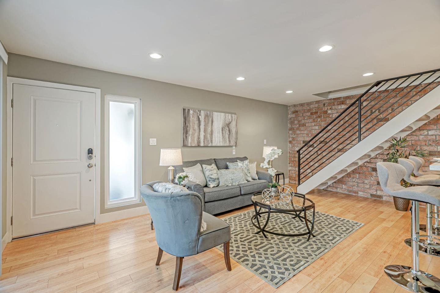 Detail Gallery Image 6 of 31 For 1368 Branham Ln #2,  San Jose,  CA 95118 - 2 Beds | 1 Baths