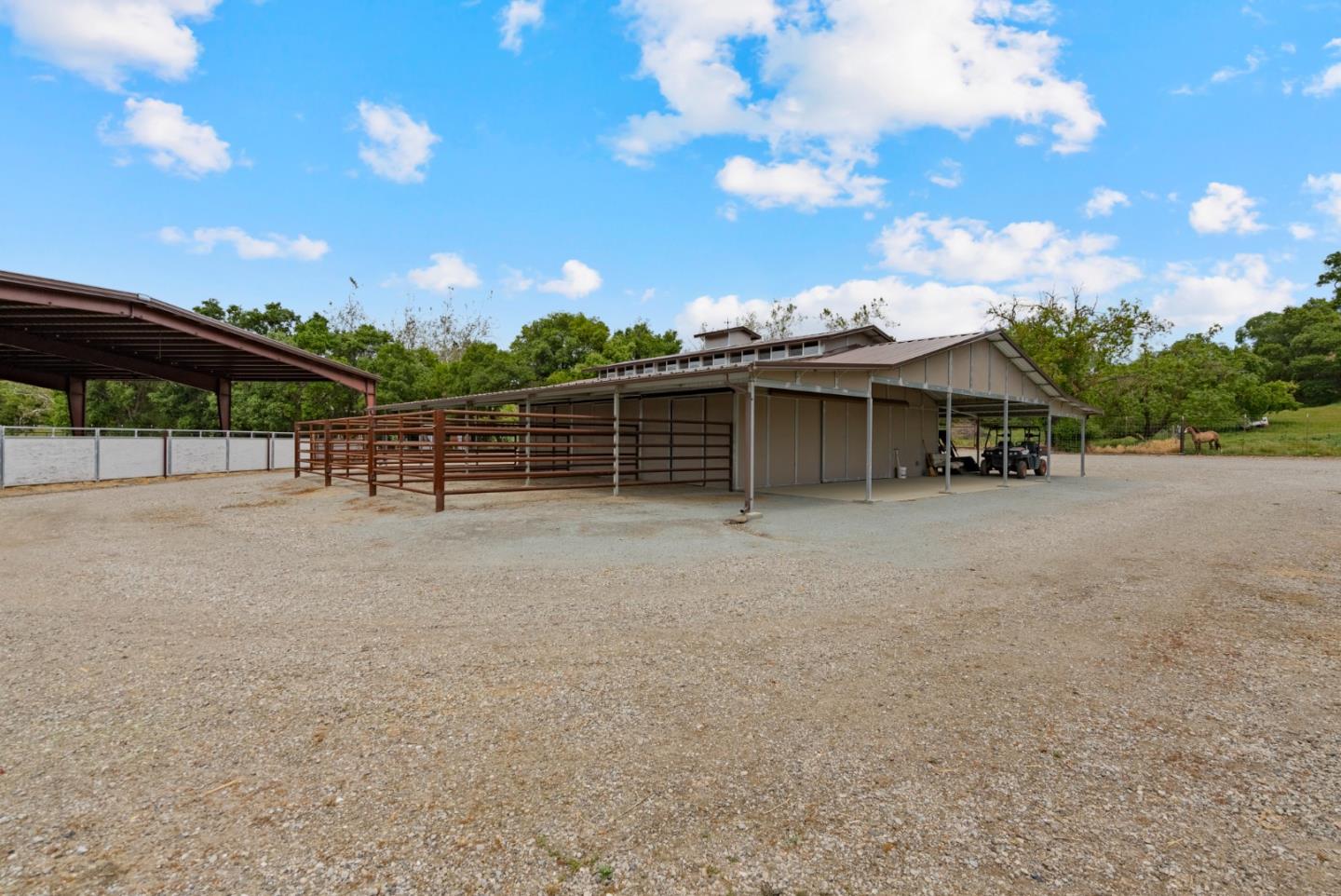 Detail Gallery Image 22 of 67 For 804 Comstock Rd, Hollister,  CA 95023 - 4 Beds | 2 Baths