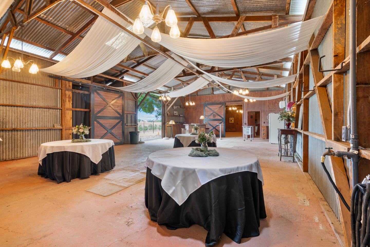 Detail Gallery Image 43 of 67 For 804 Comstock Rd, Hollister,  CA 95023 - 4 Beds | 2 Baths