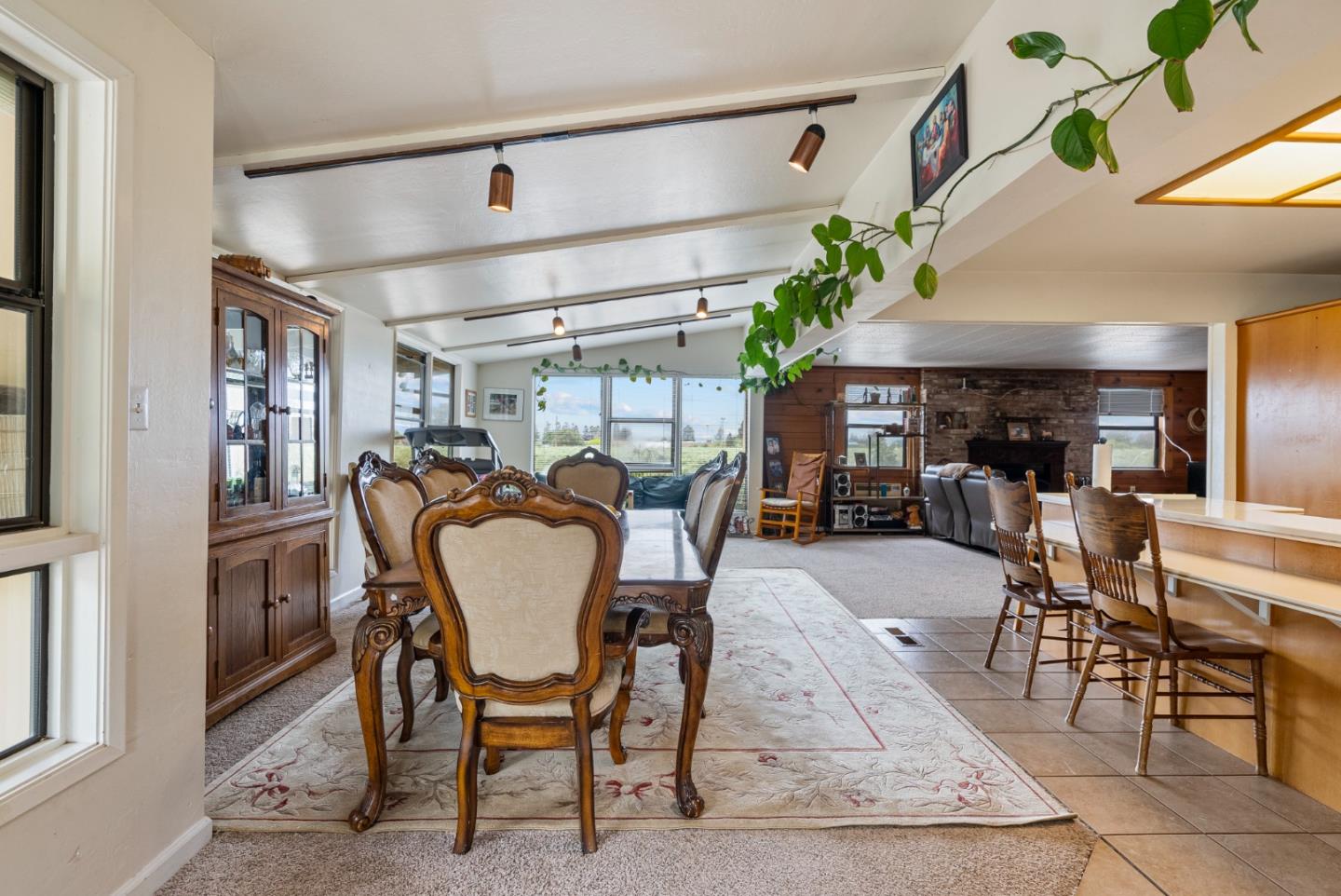 Detail Gallery Image 51 of 67 For 804 Comstock Rd, Hollister,  CA 95023 - 4 Beds | 2 Baths
