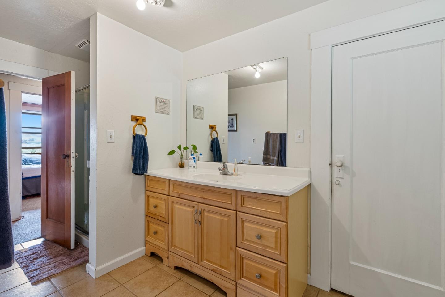 Detail Gallery Image 57 of 67 For 804 Comstock Rd, Hollister,  CA 95023 - 4 Beds | 2 Baths