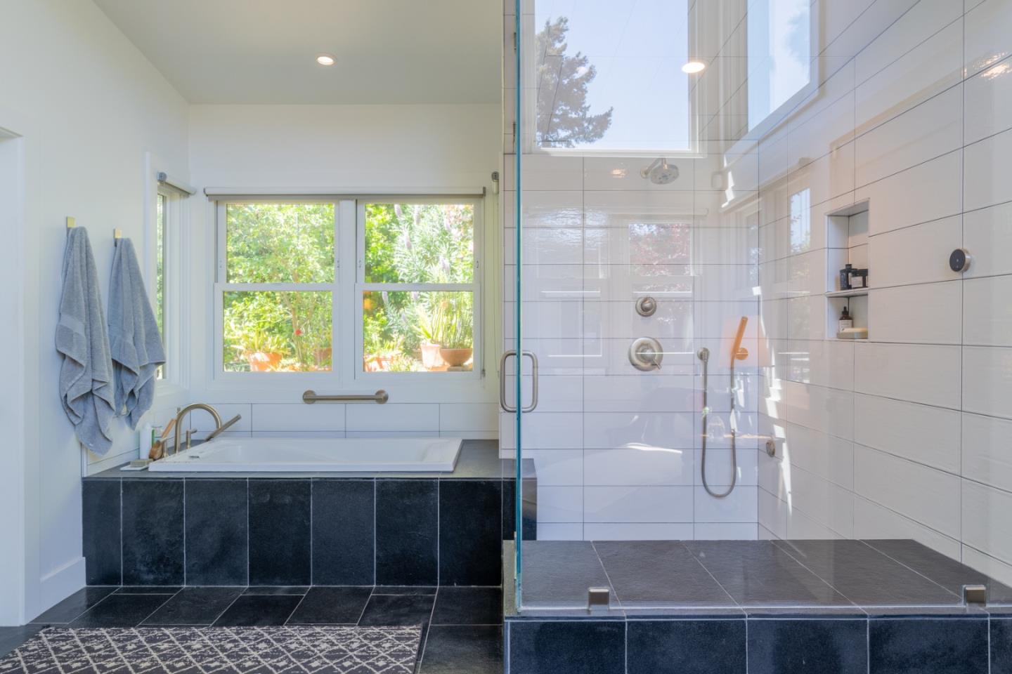 Detail Gallery Image 38 of 55 For 41 Lilac Ln, Carmel Valley,  CA 93924 - 3 Beds | 2/1 Baths